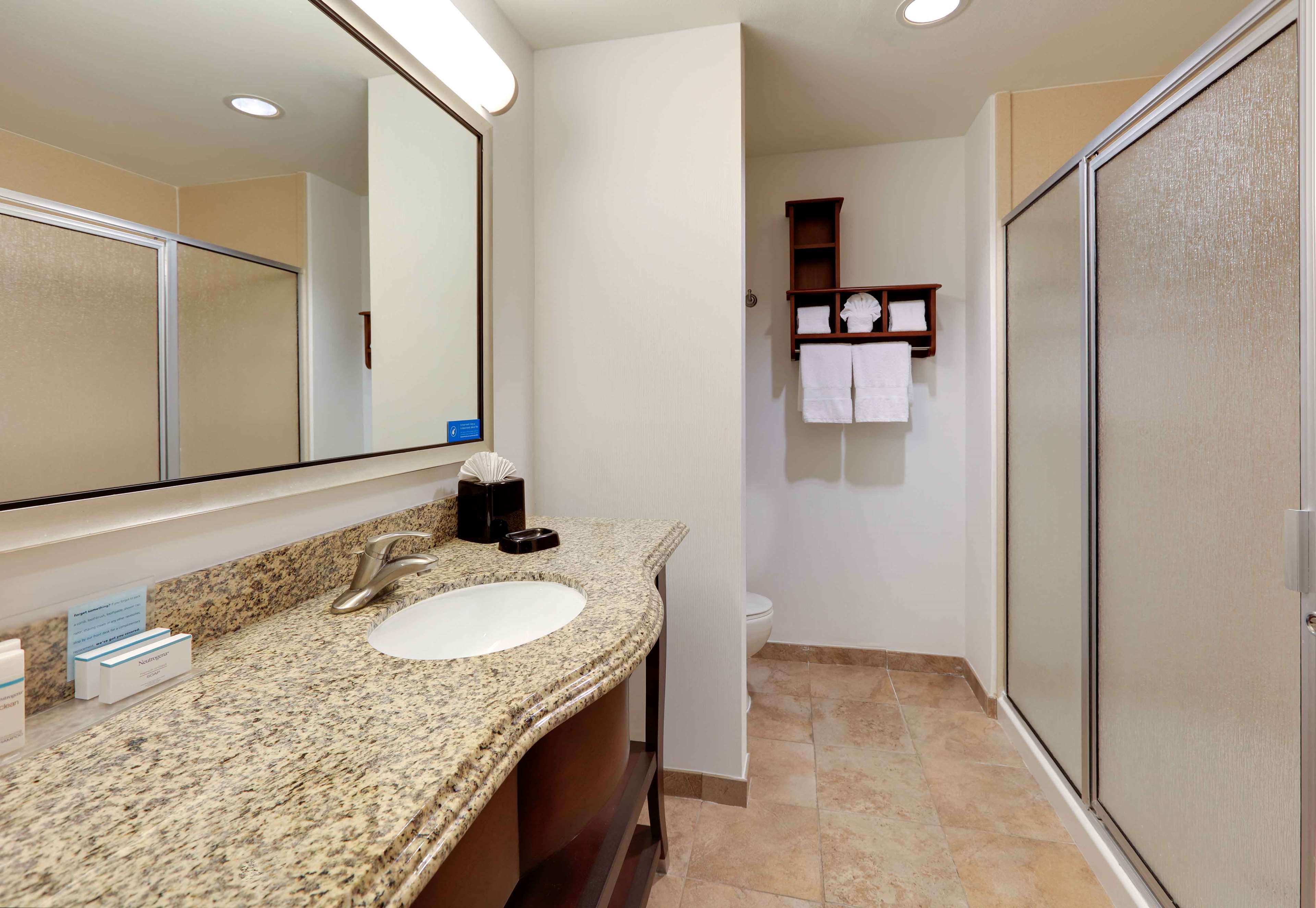 Hampton Inn & Suites Dallas-Arlington-South Photo