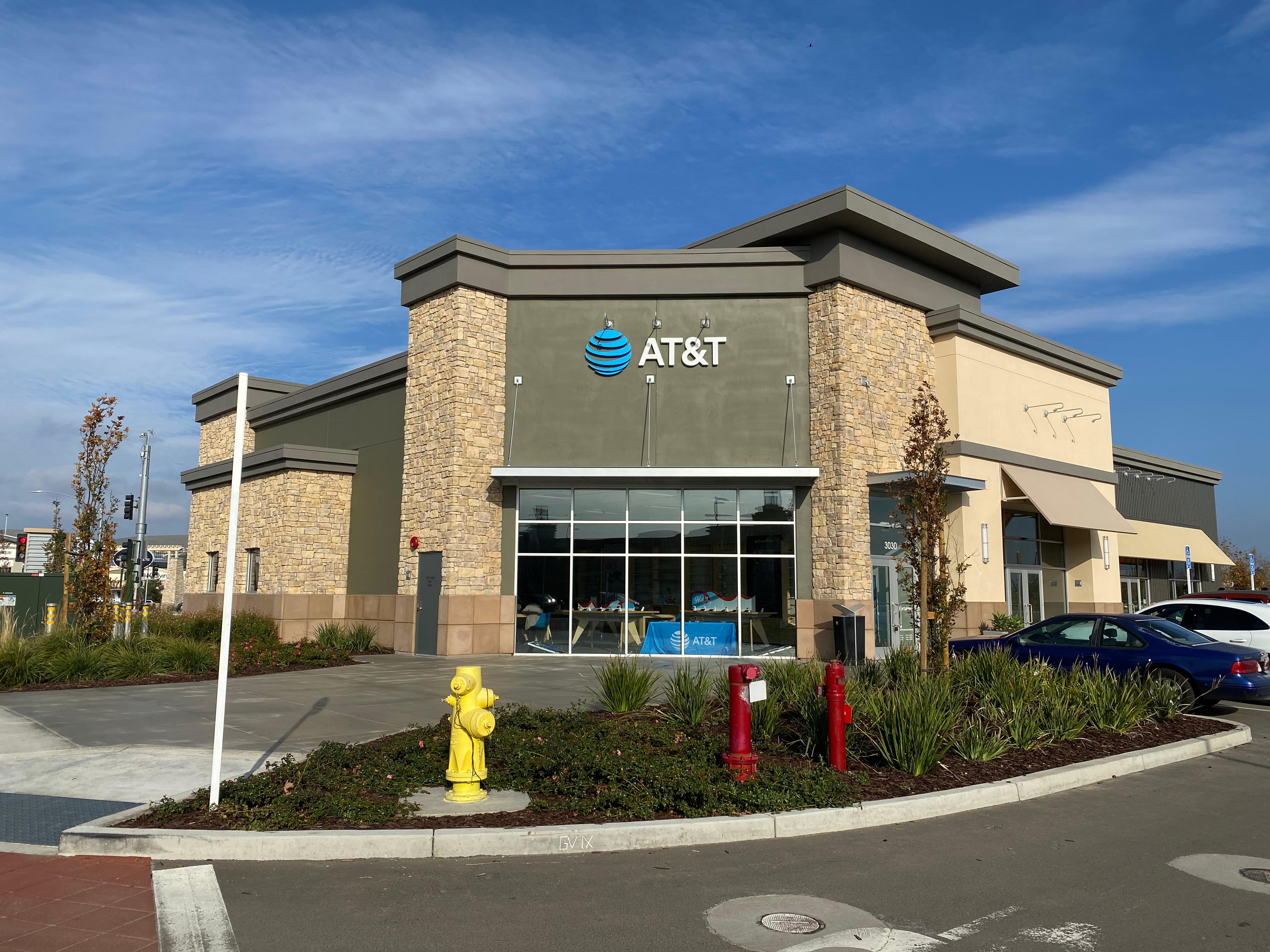 AT&T Store Photo