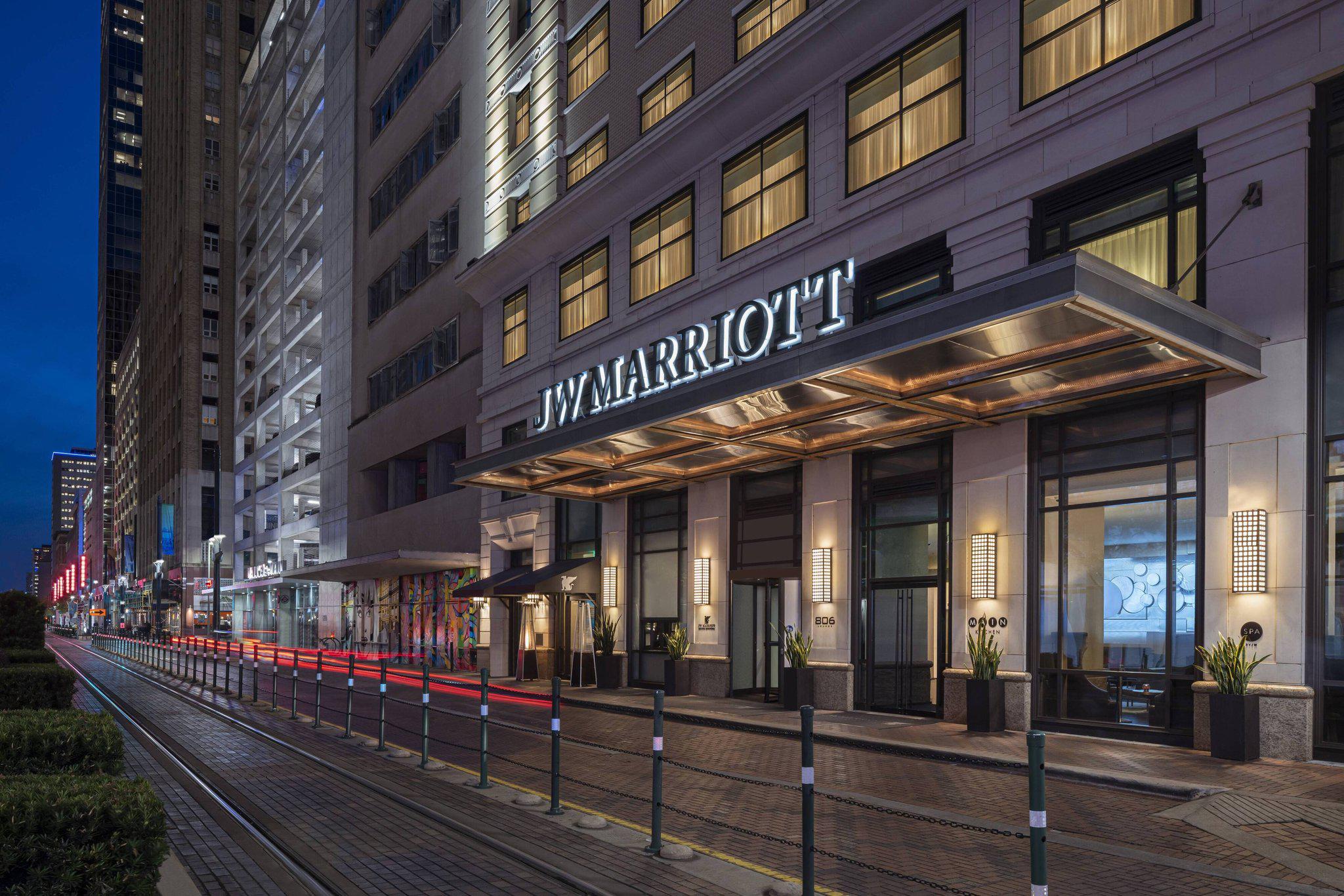 JW Marriott Houston Downtown Photo