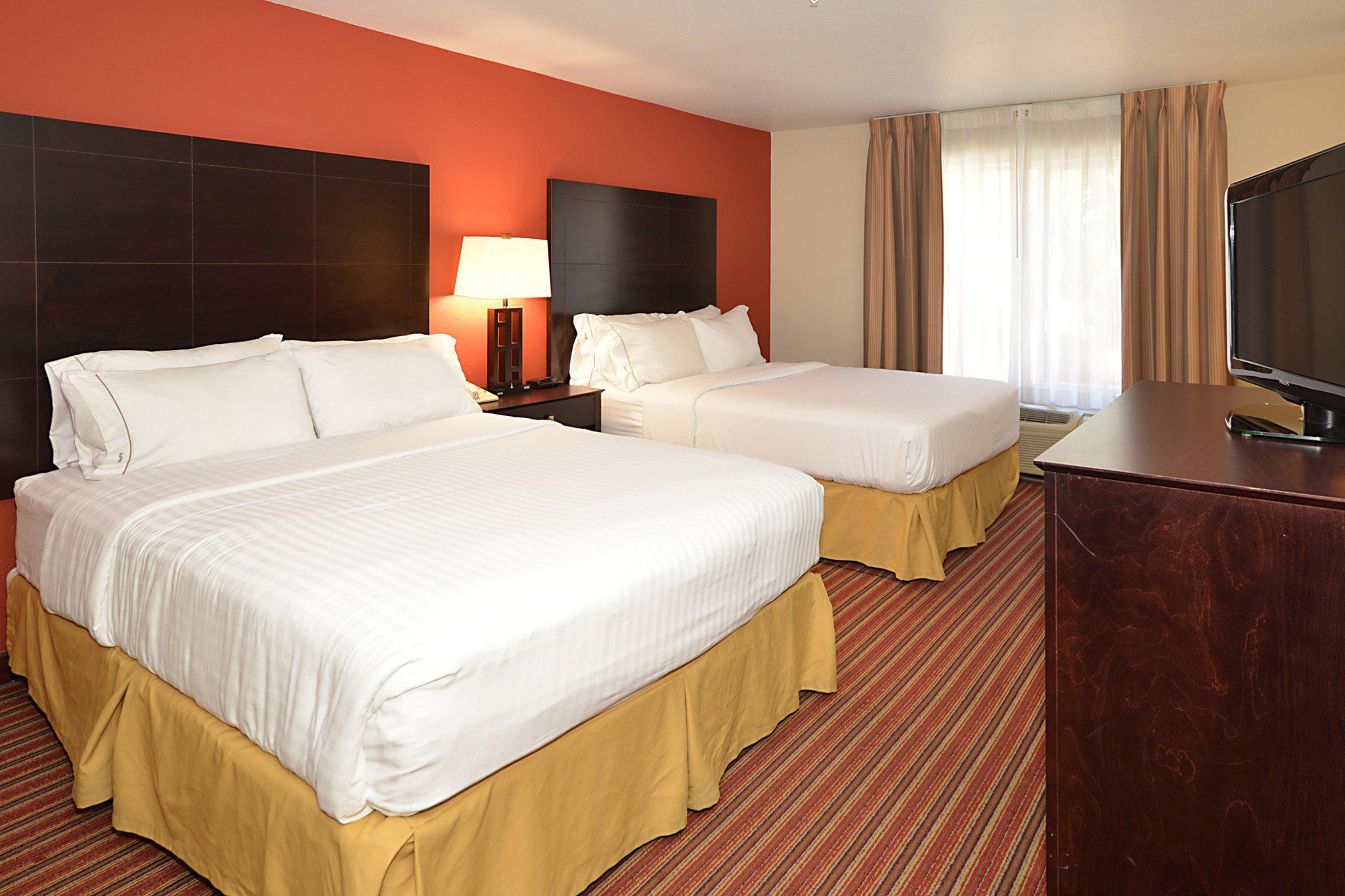 Holiday Inn Express & Suites the Villages Photo