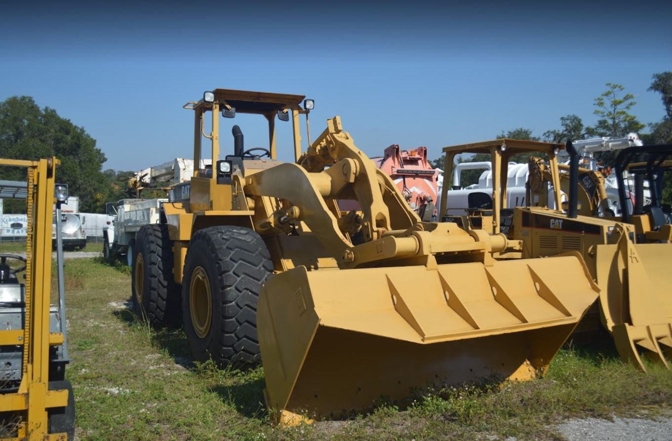 Deland Truck Center Photo