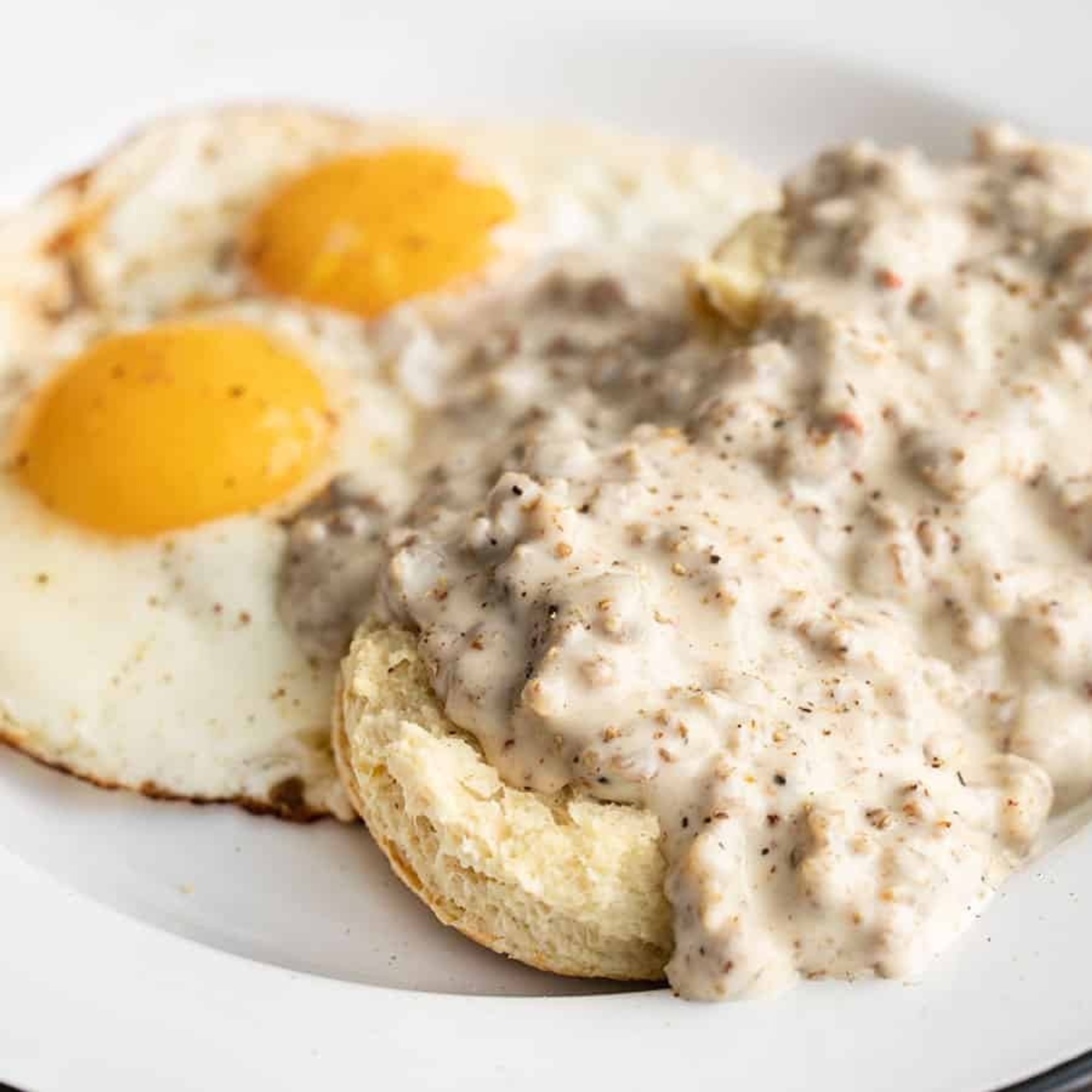 Homemade Sausage Gravy & Cornbread