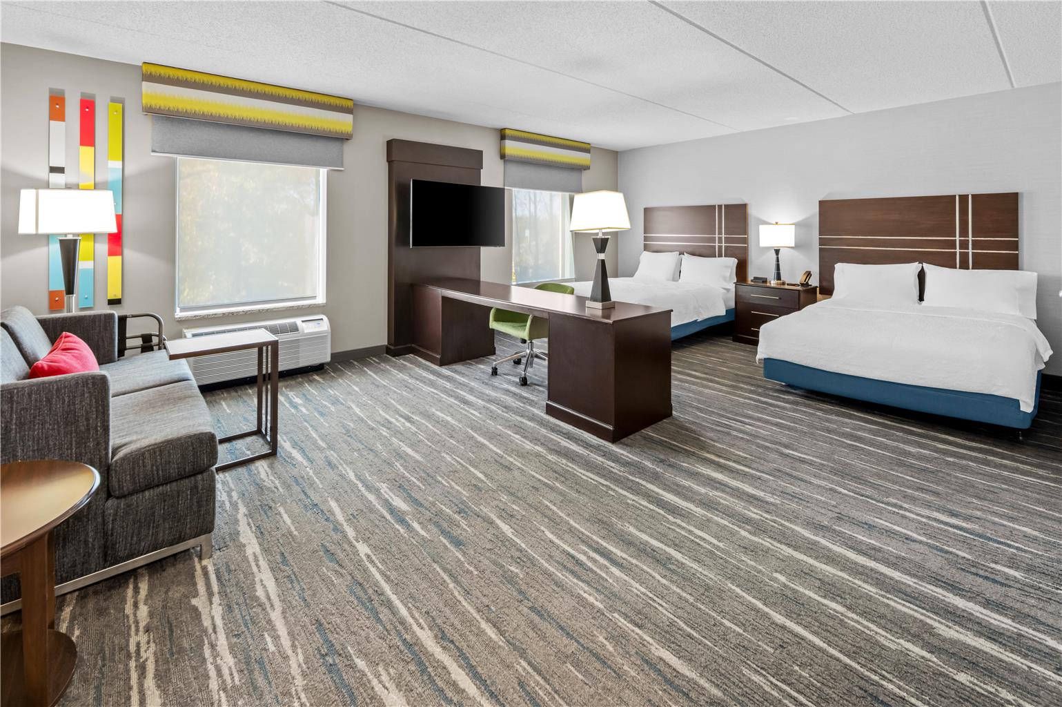 Hampton Inn & Suites Camp Springs/Andrews AFB Image