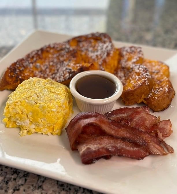 French Toast, Eggs & Bacon