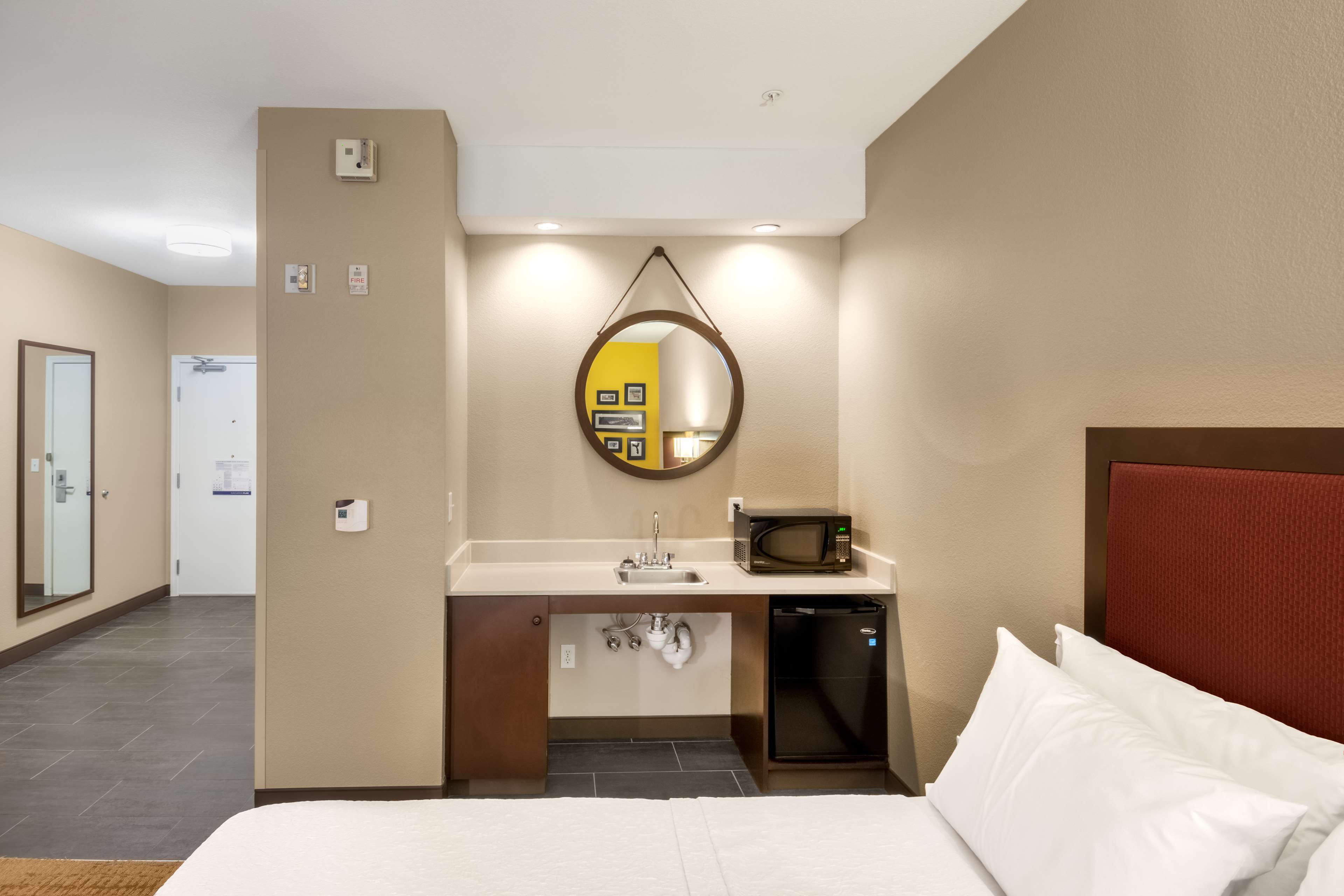 Guest room