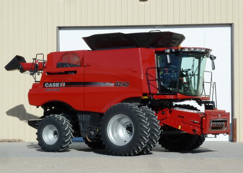 2016 Case IH 8240