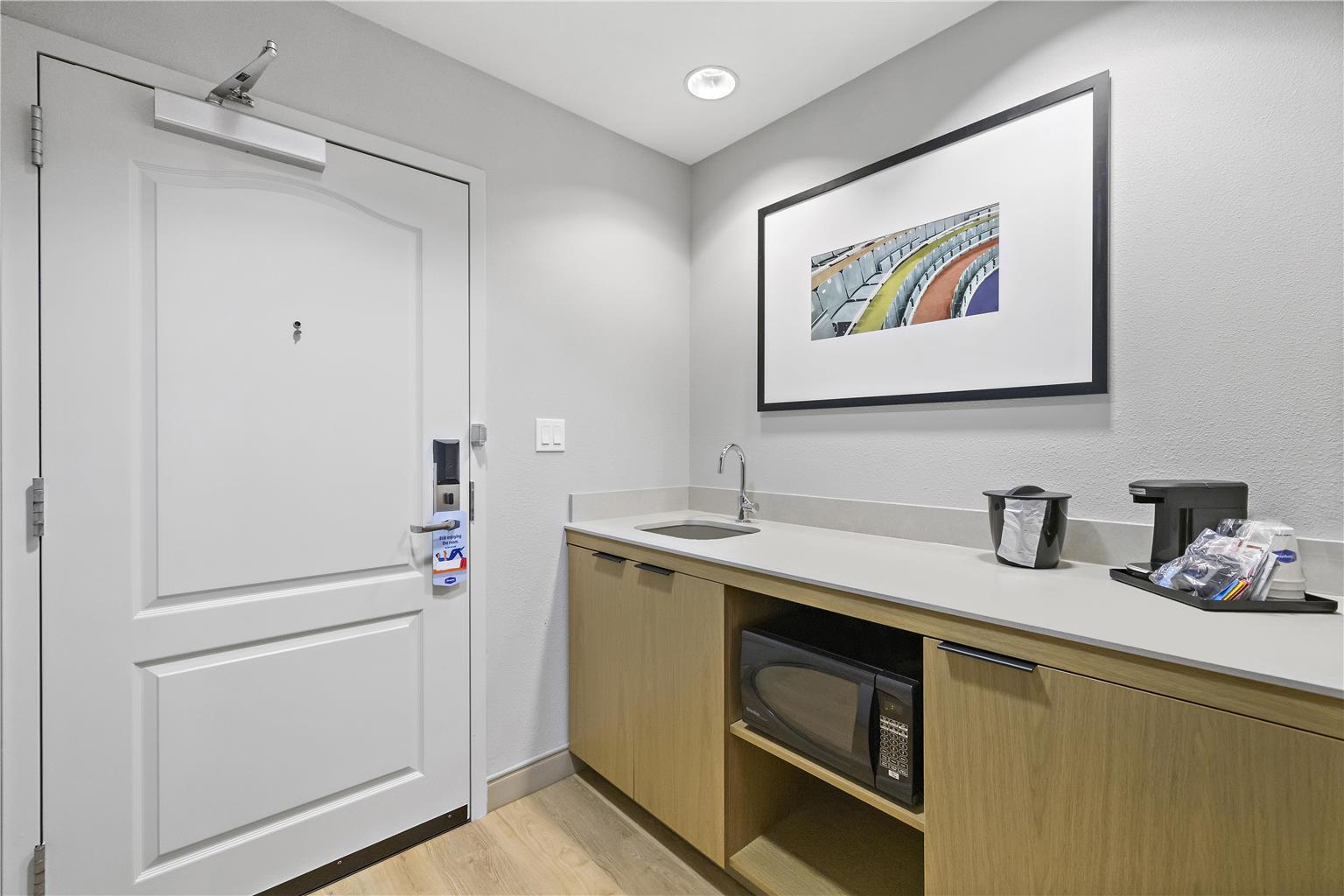 Hampton Inn & Suites Lancaster Image