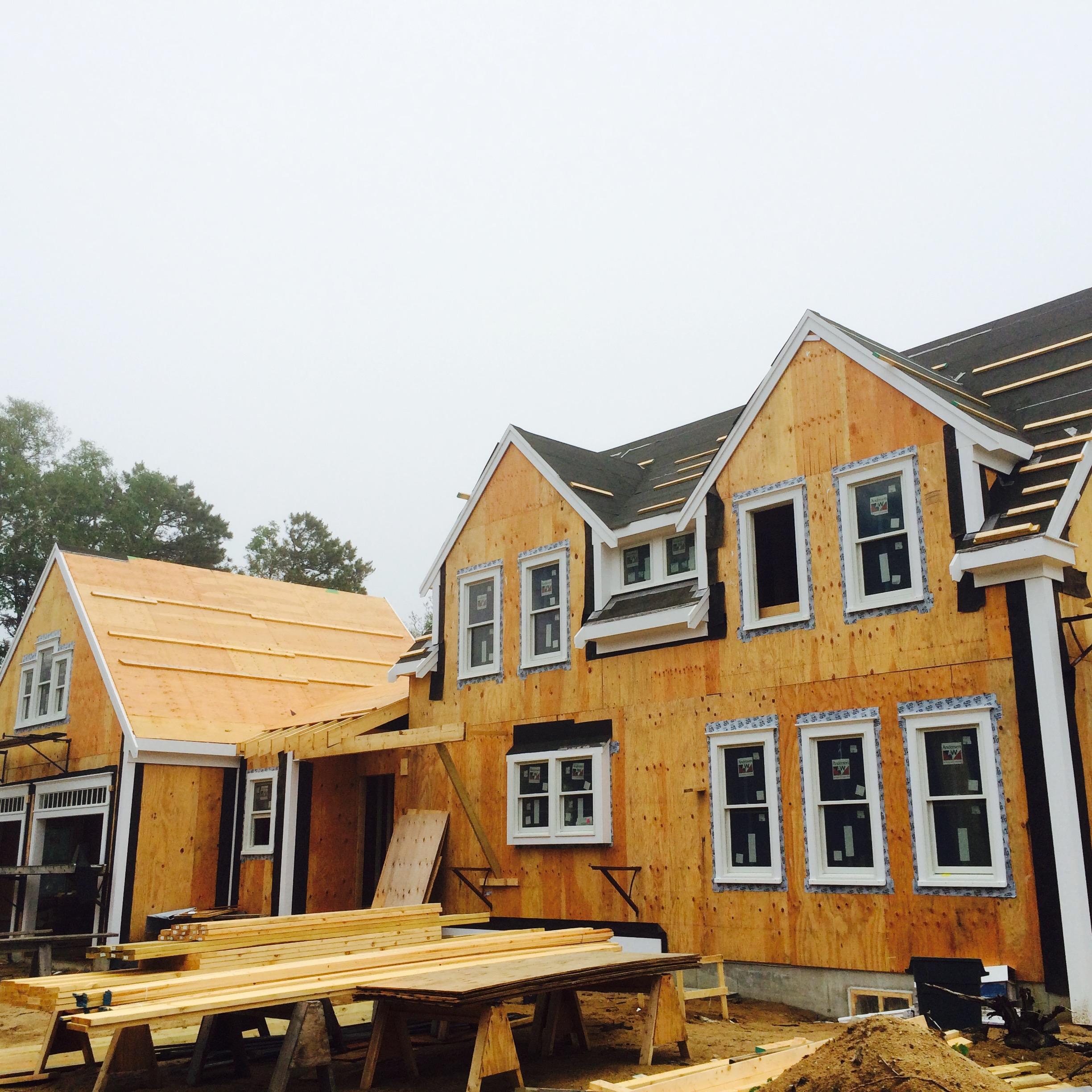 Emmanuel Construction Logo