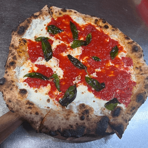 Margherita Pizza (Wood Fire)
