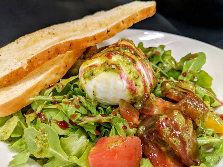 BURRATA CAPRESE SALAD