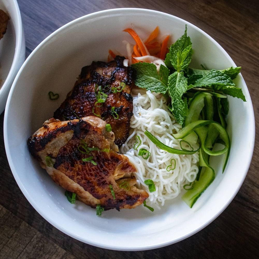 Bún Gà Nướng