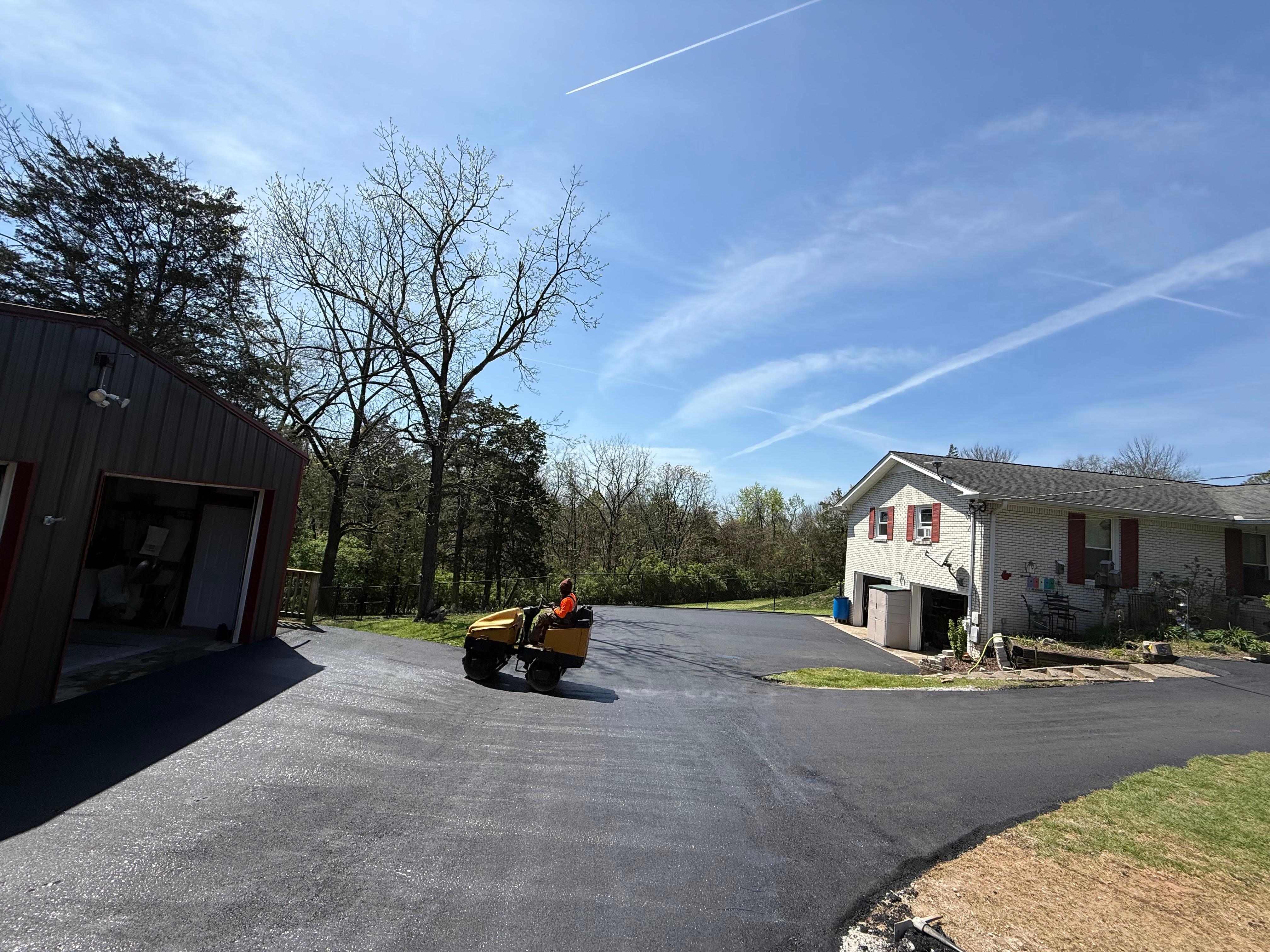 Titans Paving LLC Image