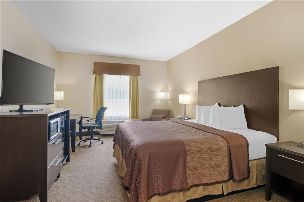 Best Western Teal Lake Inn Image