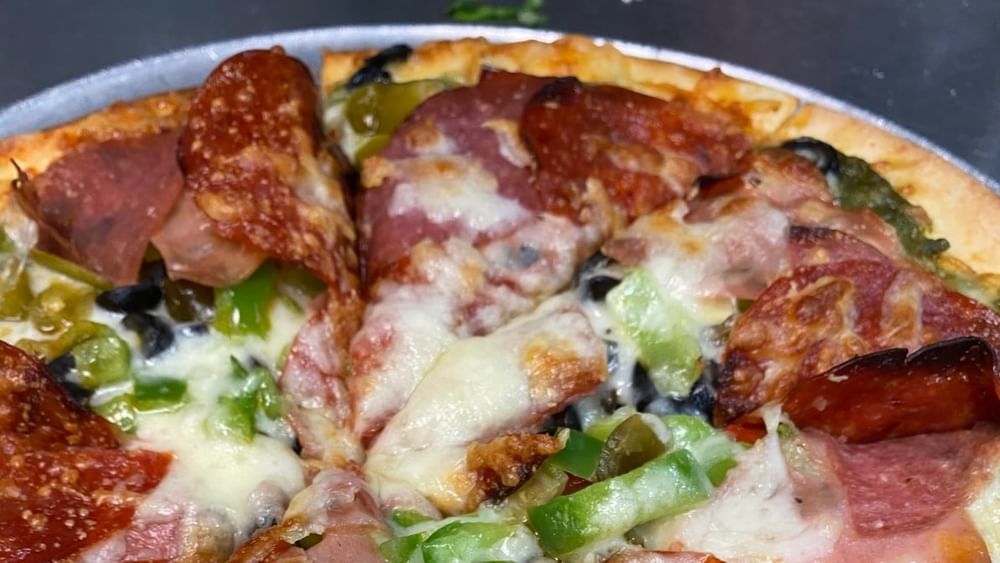 Vino's Signature Pizza