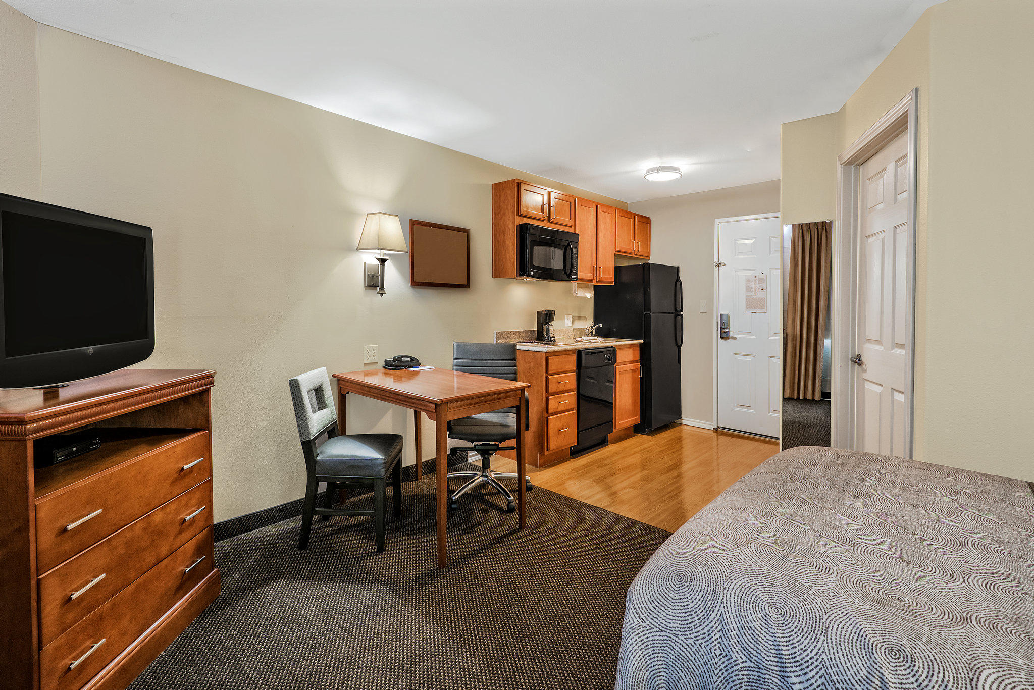 Candlewood Suites Galveston Photo