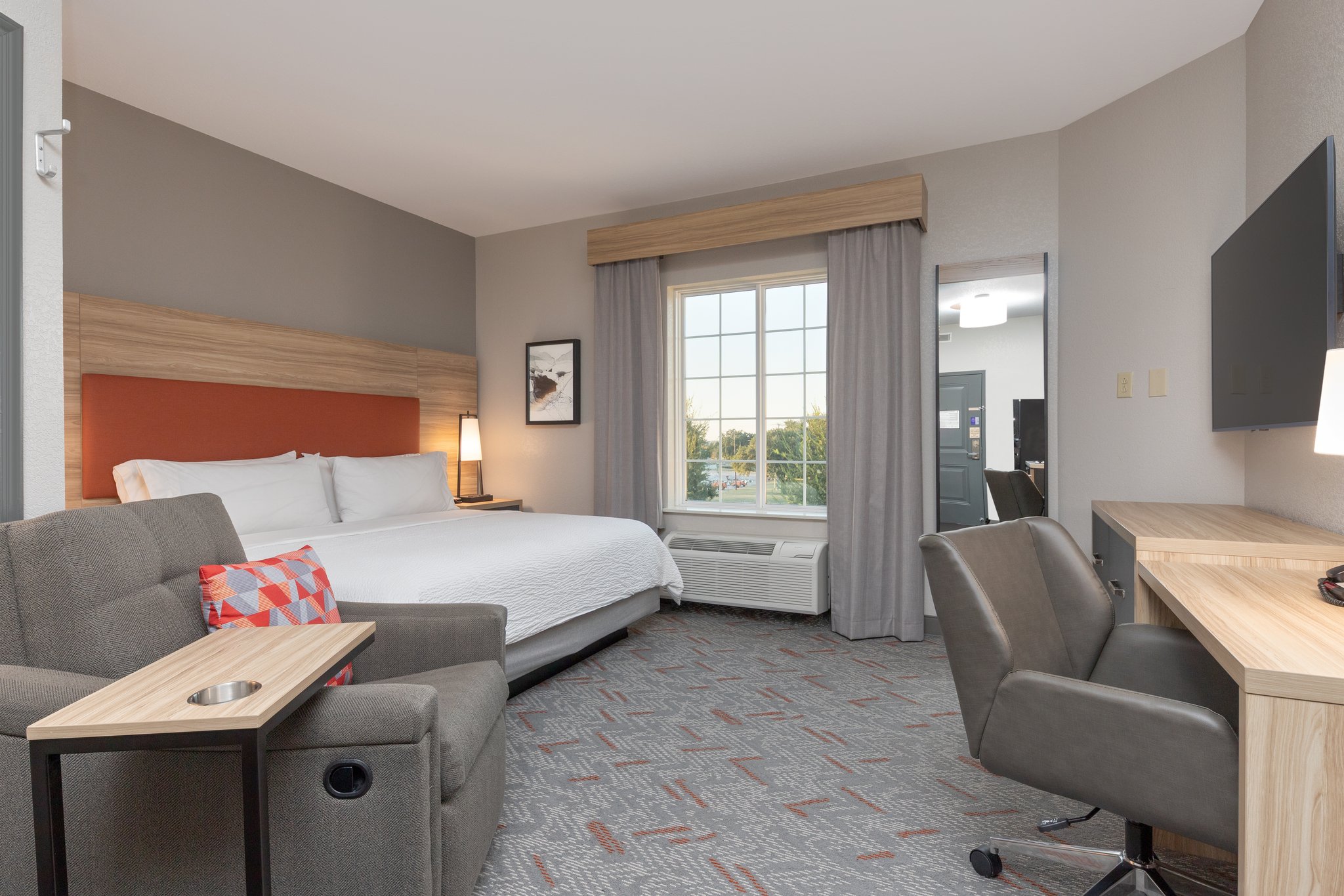 Candlewood Suites Building 144 Image