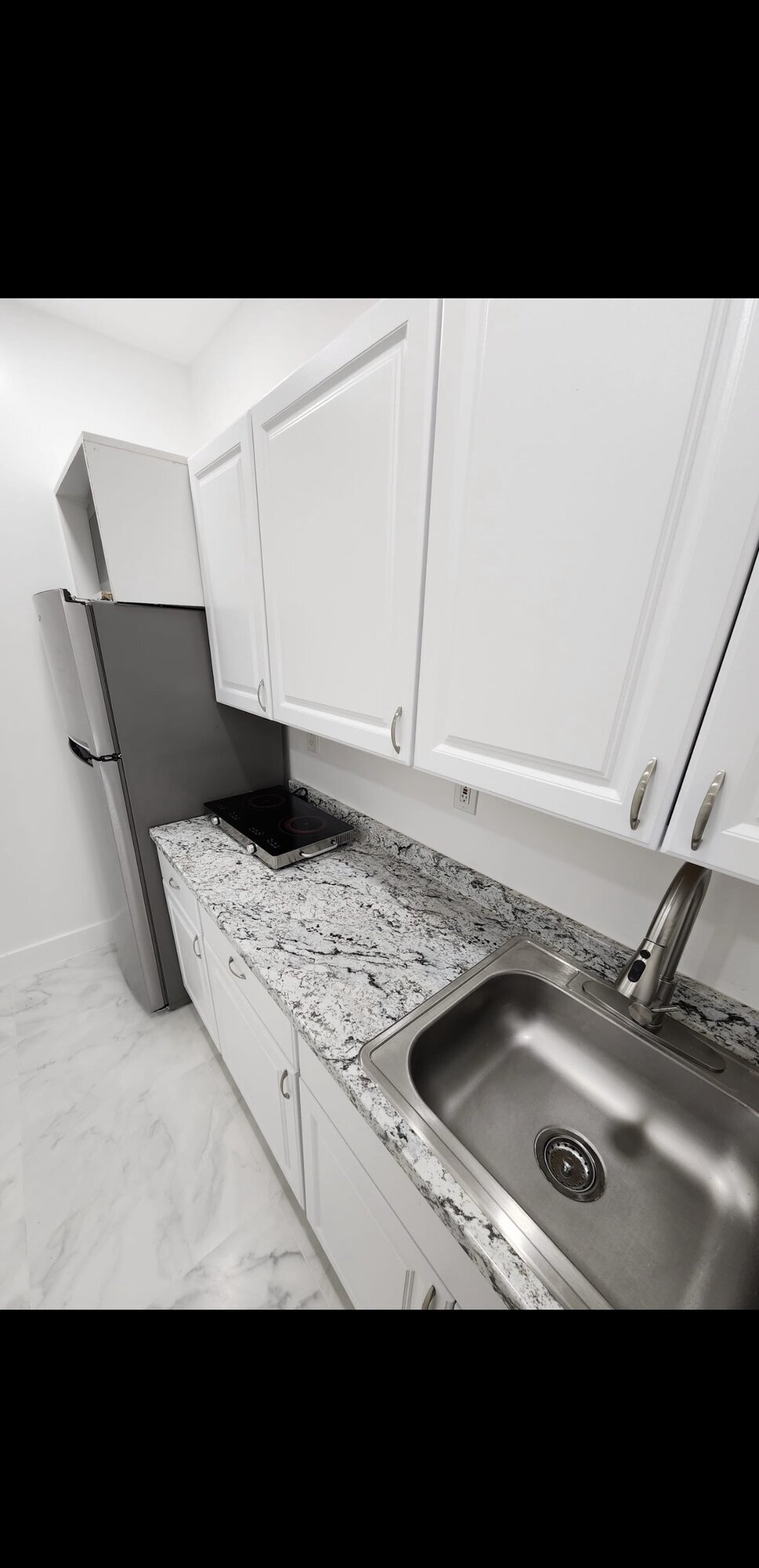 Miami Luminous Clean Image