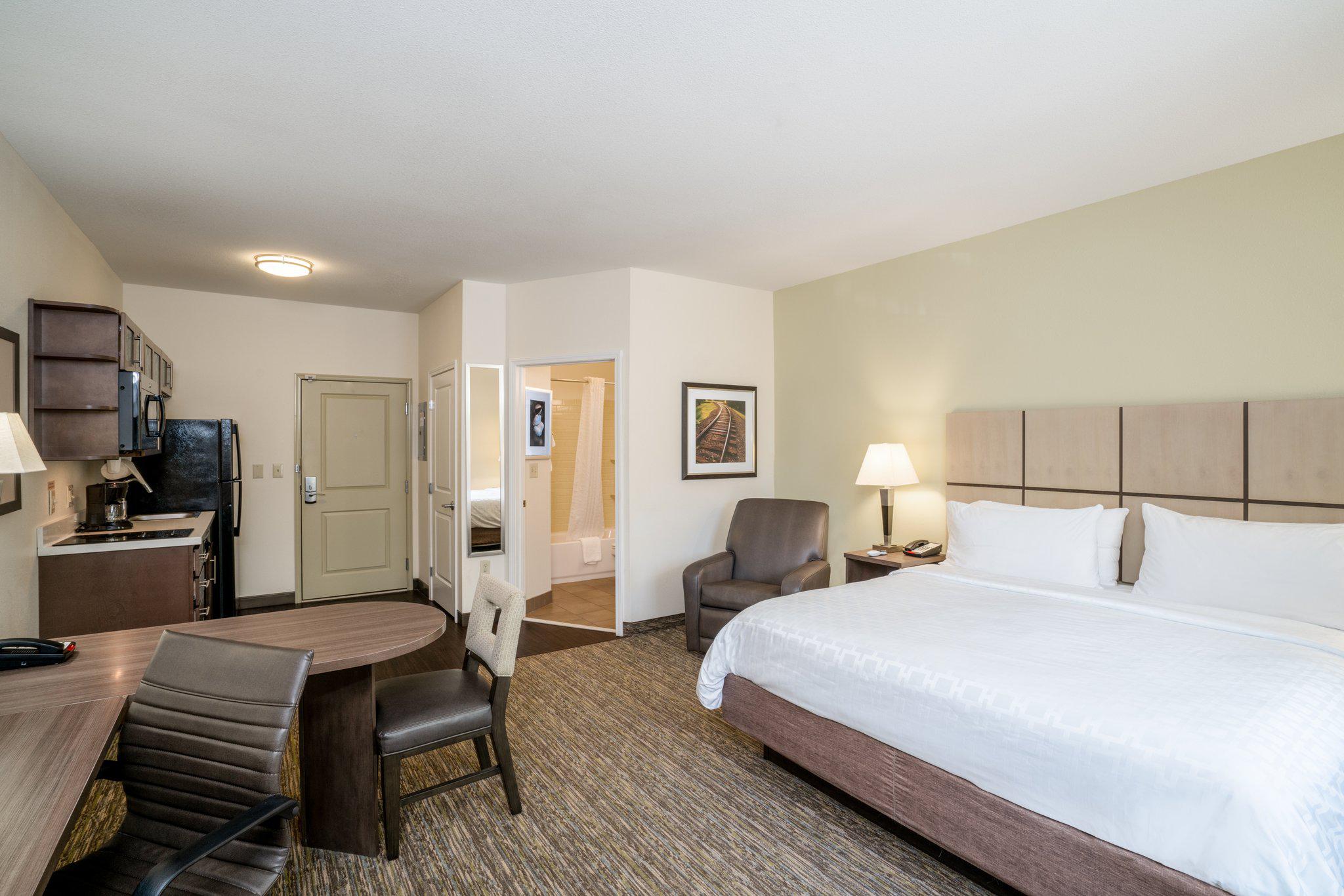 Candlewood Suites Auburn Photo