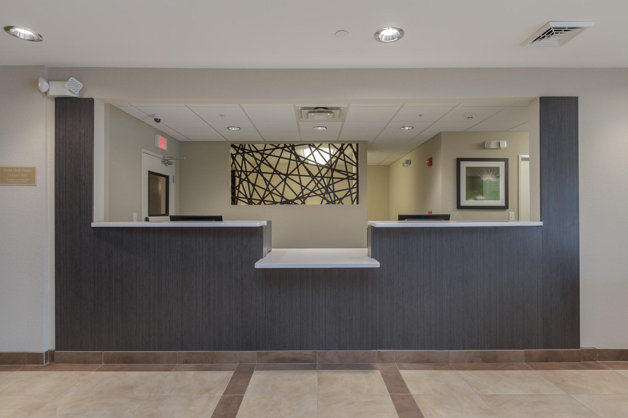 Candlewood Suites Mishawaka Photo