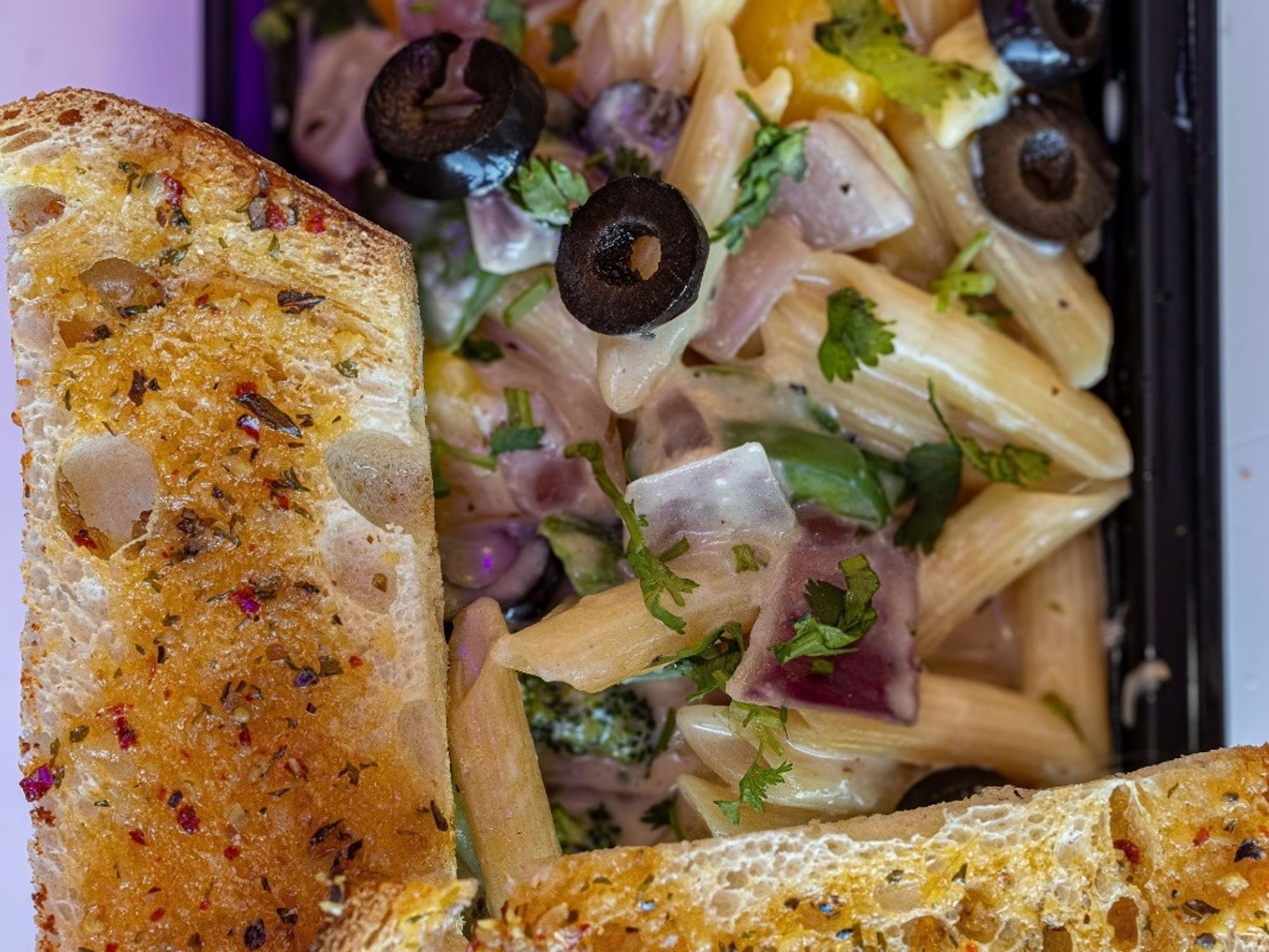 White Sauce Pasta (S) (J)