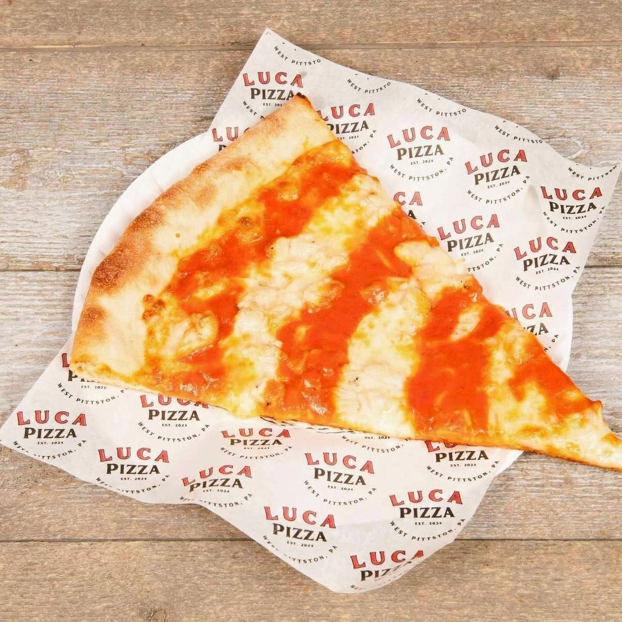 THCR Buffalo Chicken Specialty Pizza