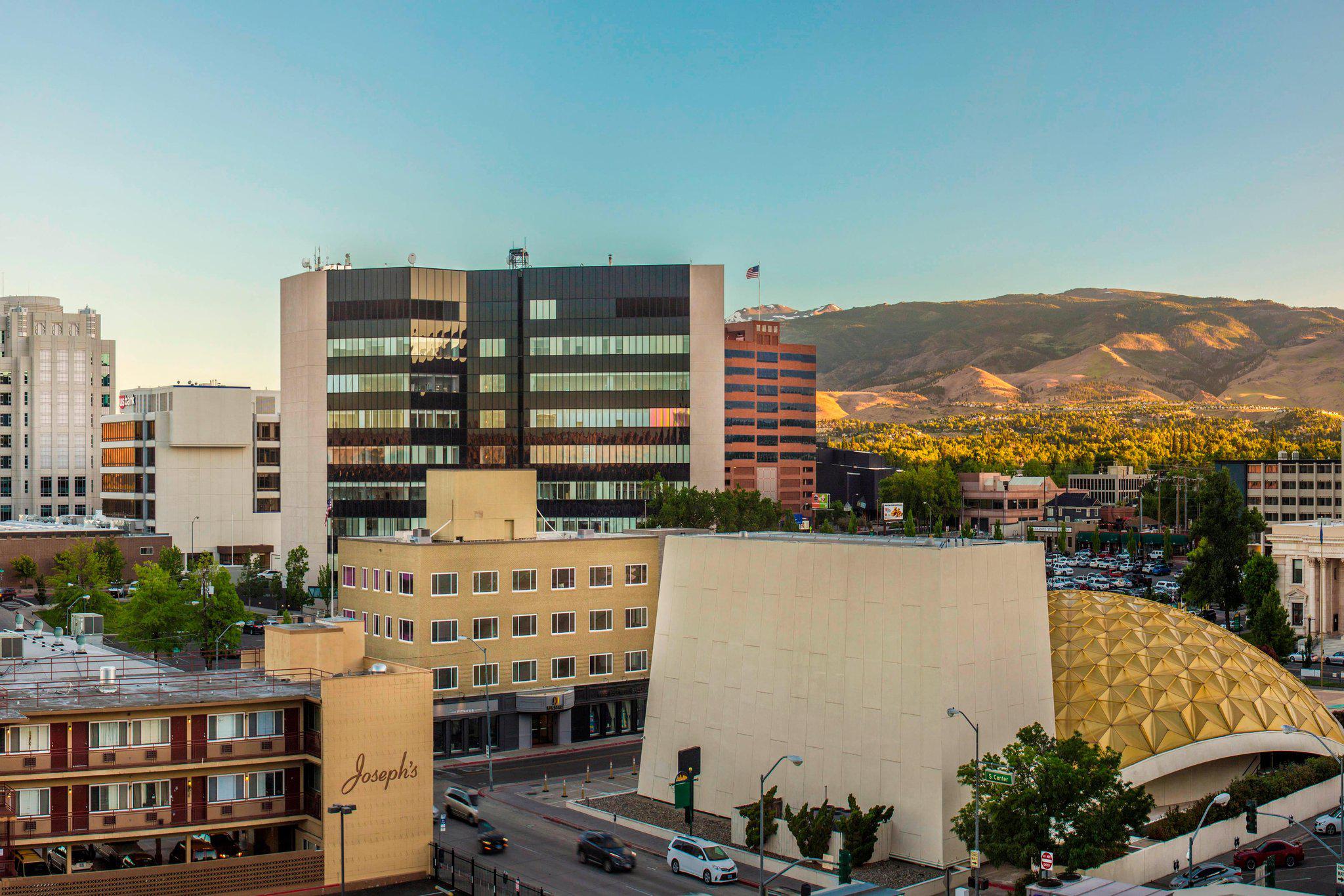 Renaissance Reno Downtown Hotel Photo