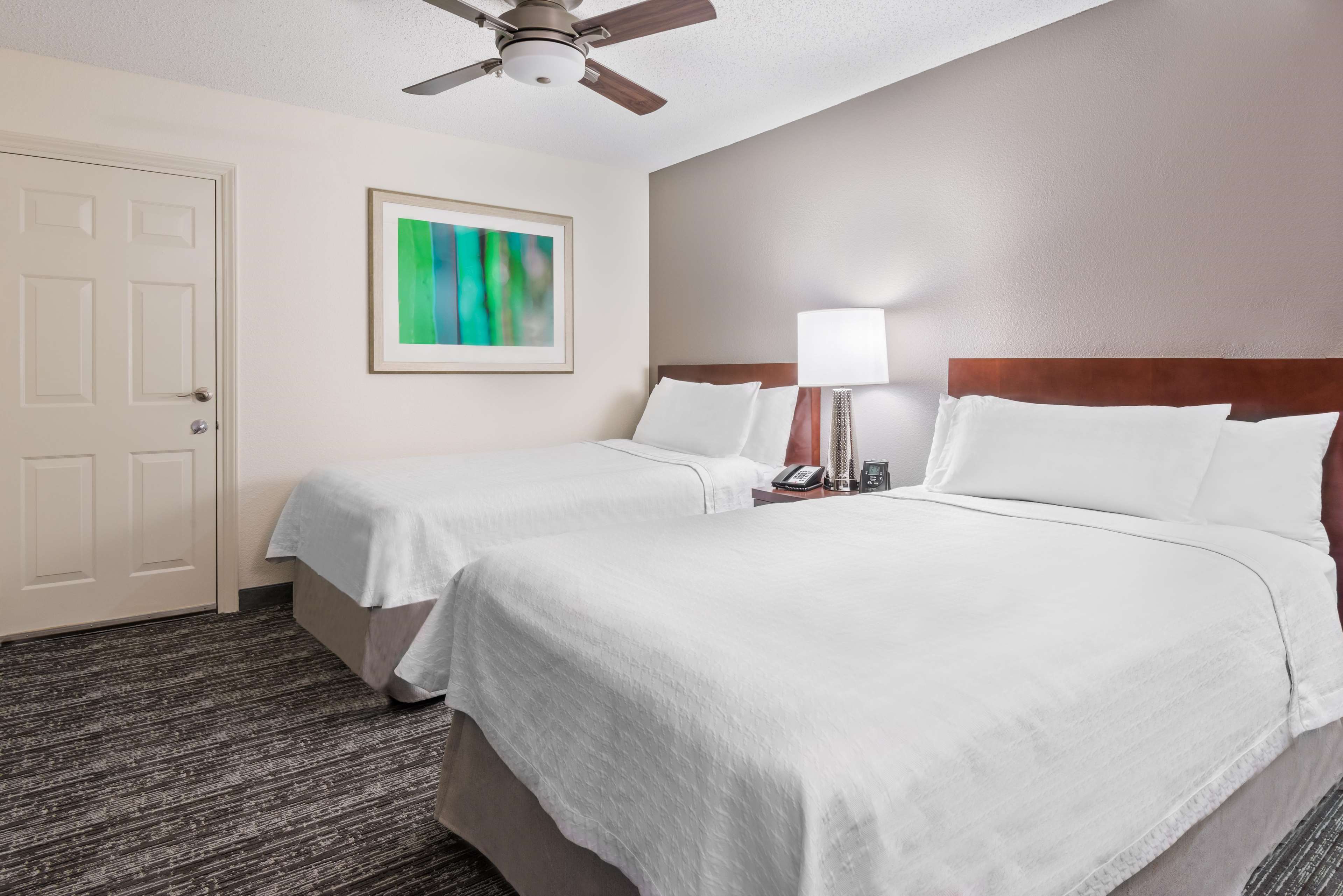 Homewood Suites by Hilton Charlotte-North/Univ Research Park Photo