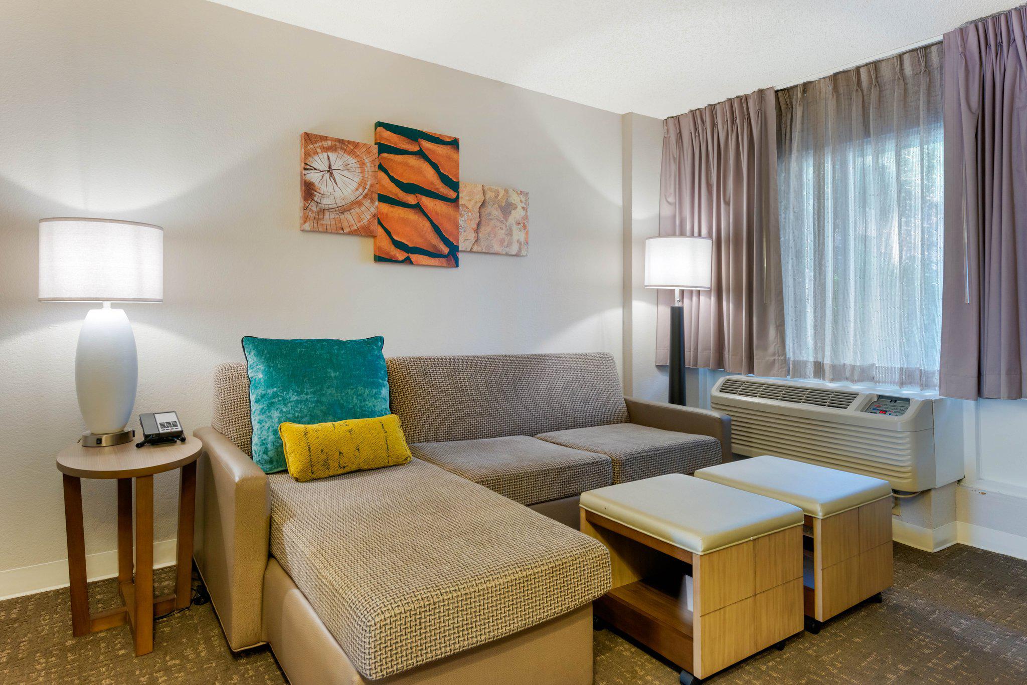 Staybridge Suites Orlando Royale Parc Suites Photo