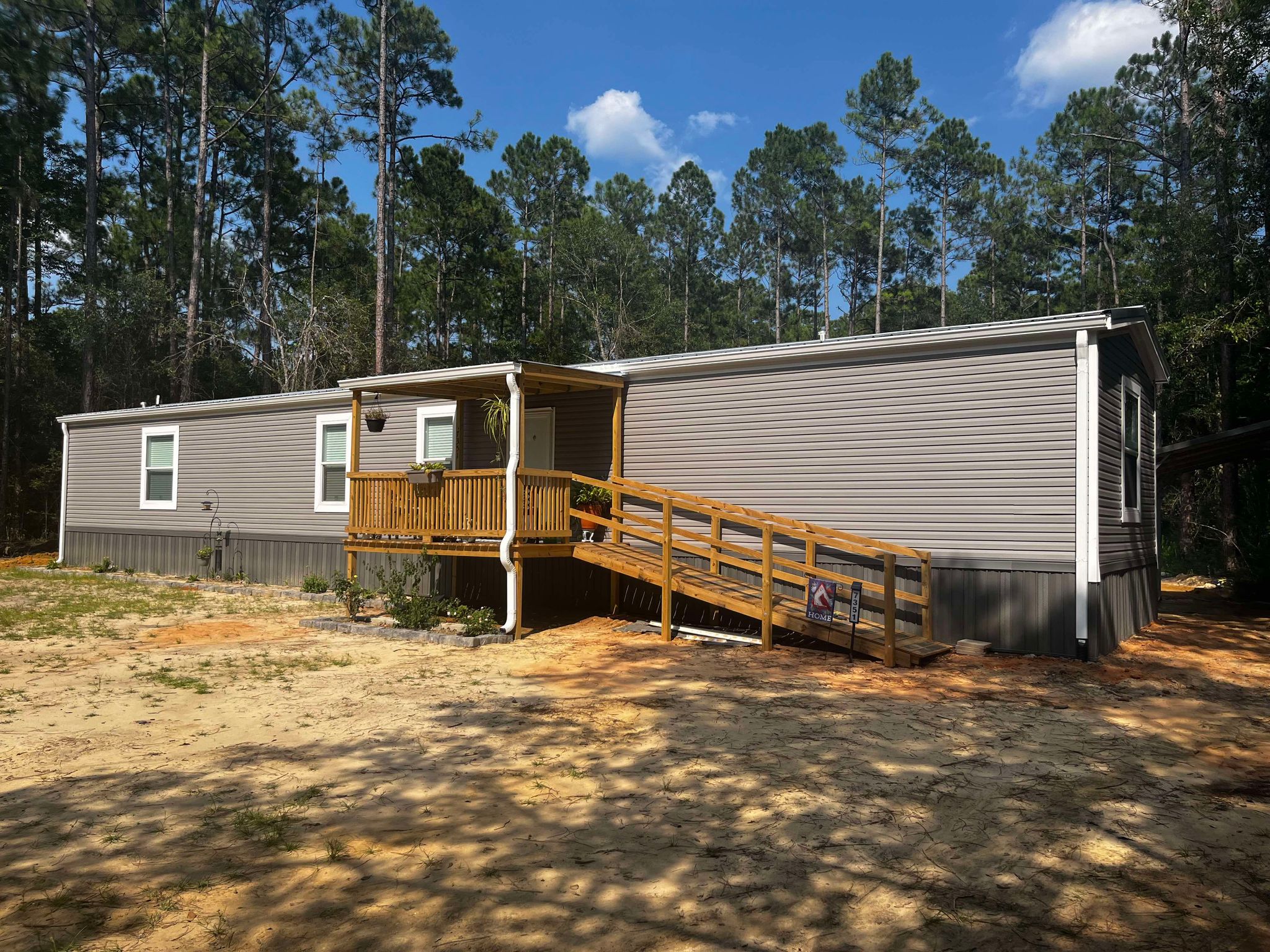 Southern Gutters LLC Image