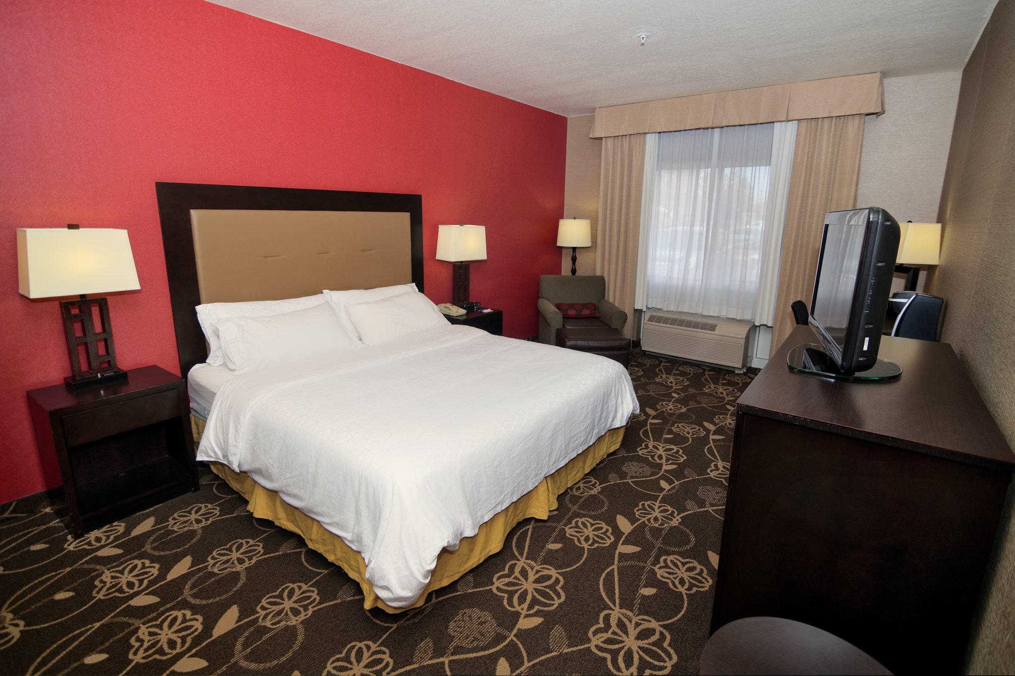 Holiday Inn Express & Suites Idaho Falls Photo