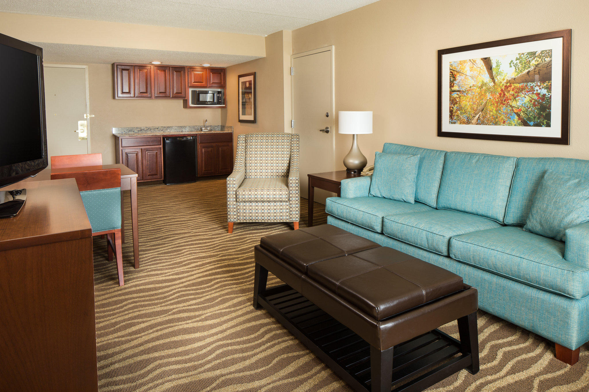 Holiday Inn & Suites Overland Park-West Photo