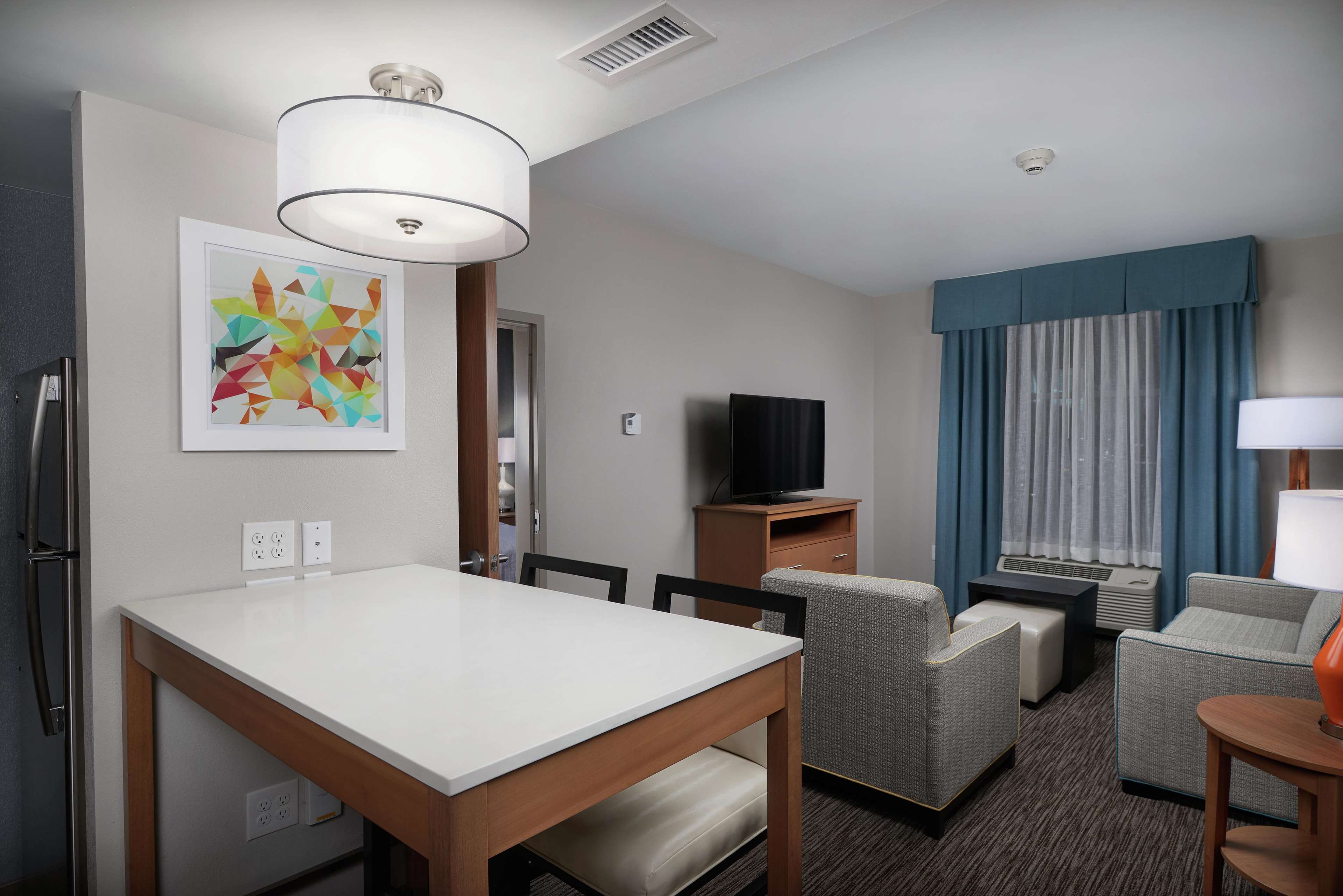 Homewood Suites By Hilton Cincinnati Midtown Photo