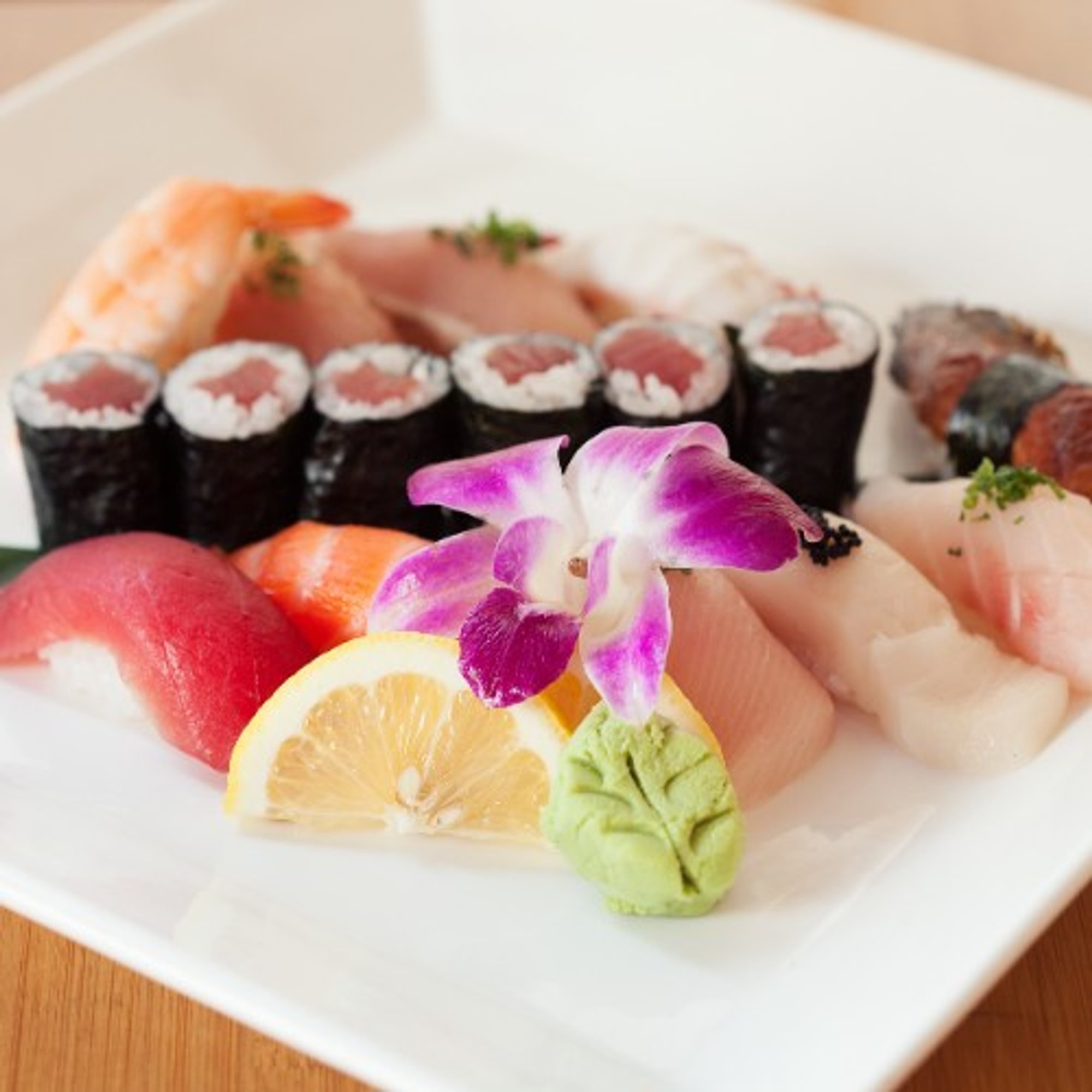 Deluxe Sushi