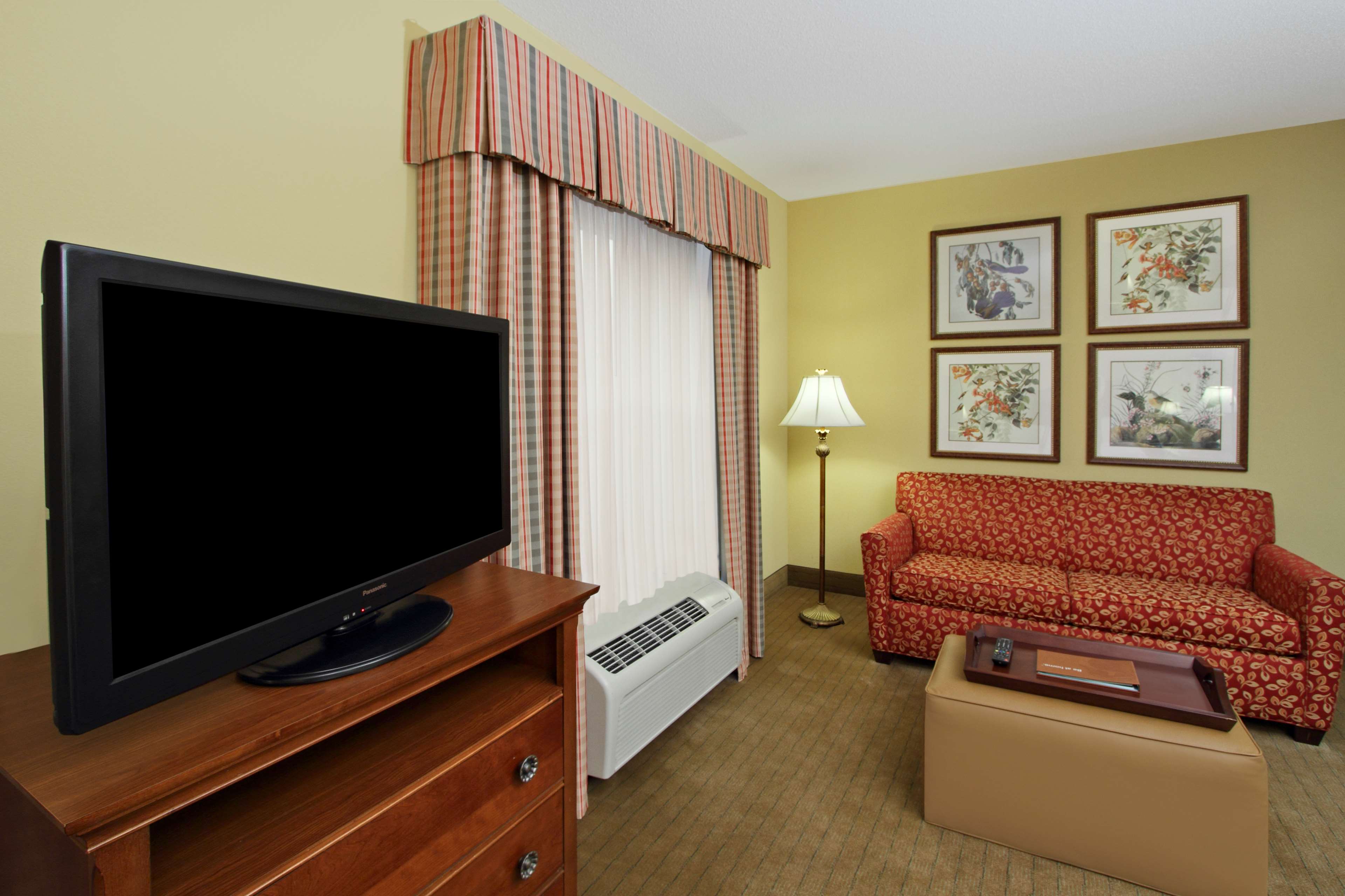 Homewood Suites by Hilton Chesapeake-Greenbrier Photo