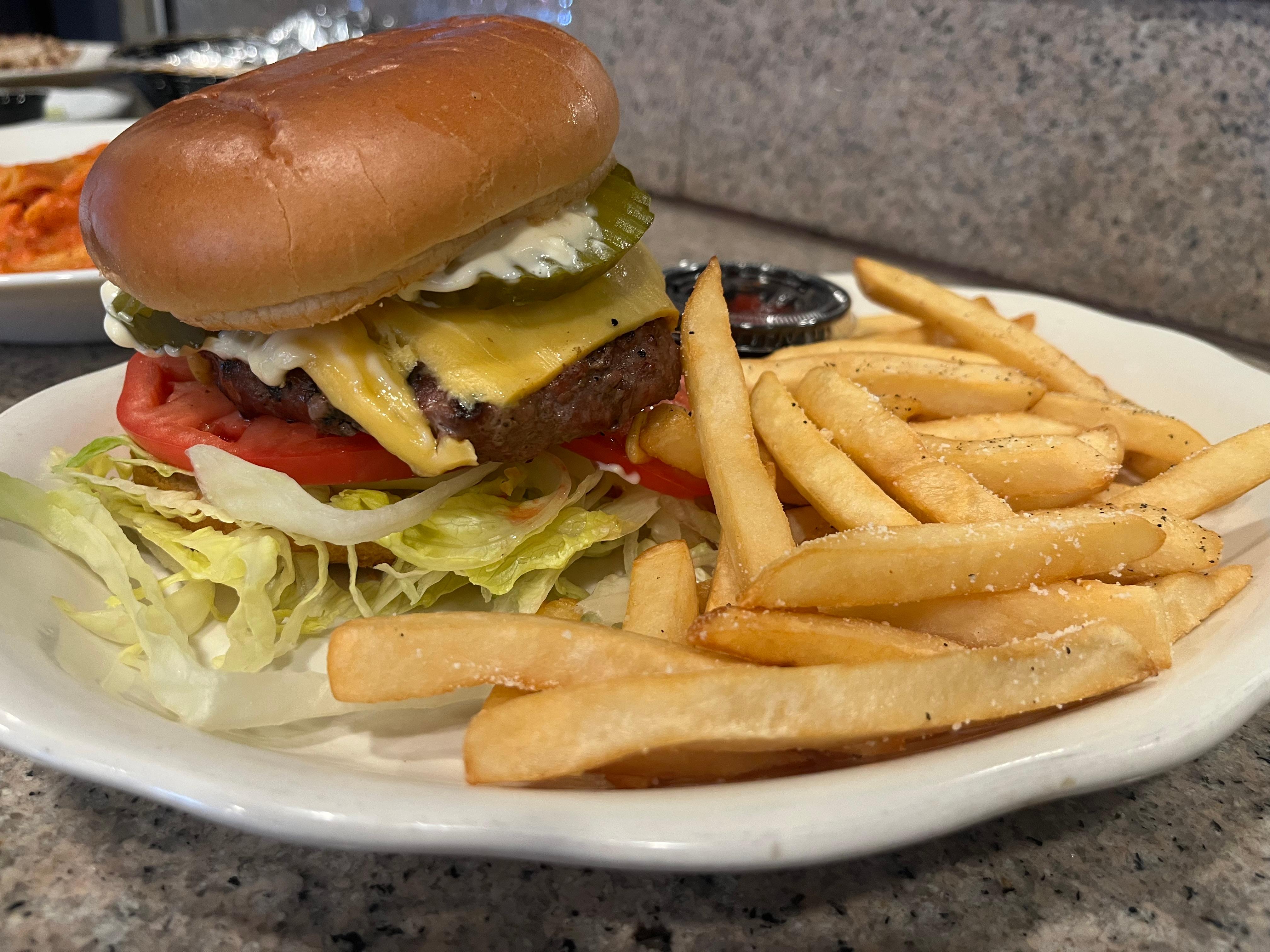 NEW YORK STYLE CHEESEBURGER