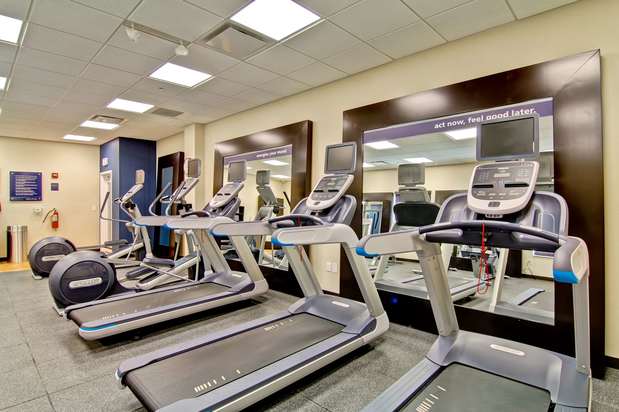 Images Hampton Inn & Suites Detroit/Troy