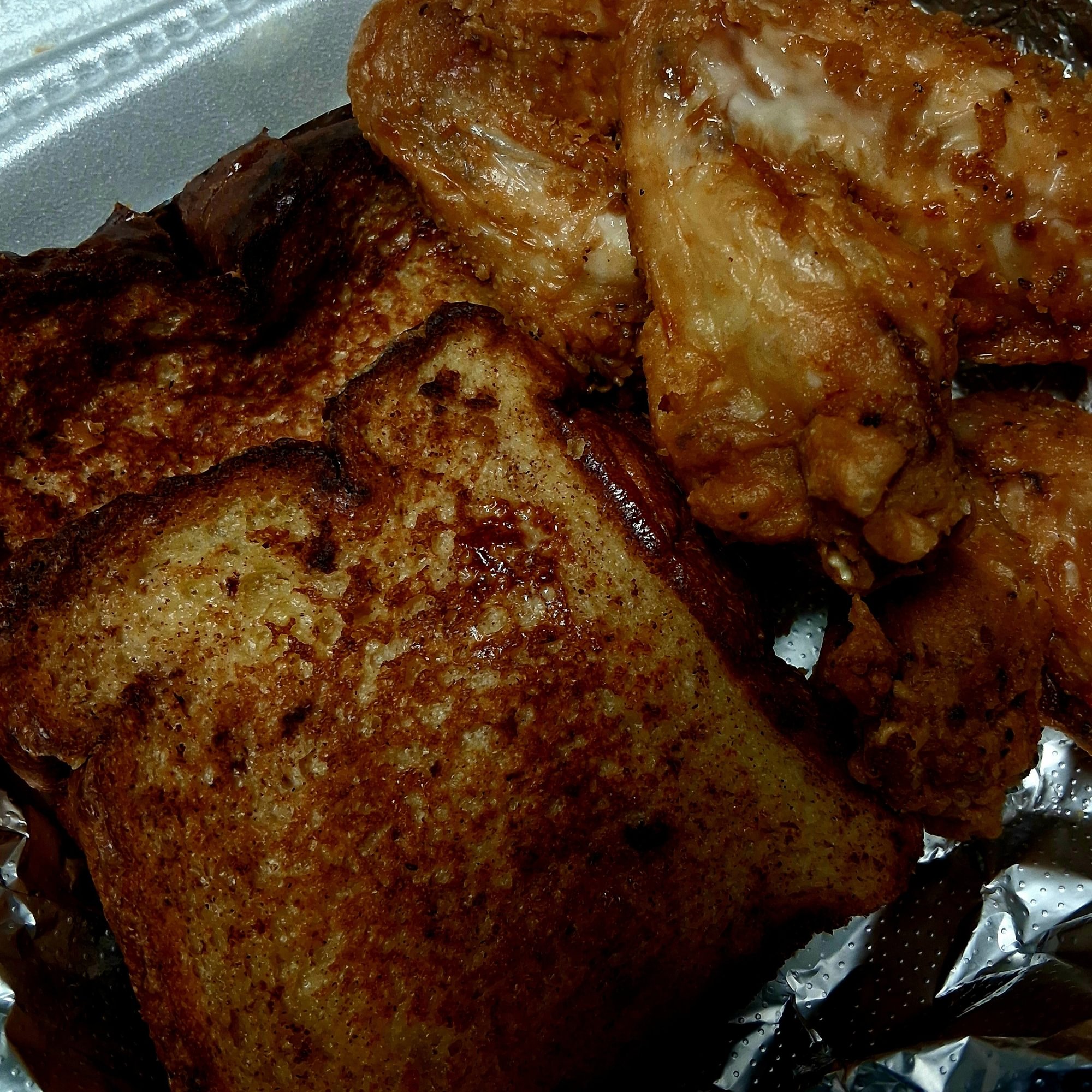 3 wings Hot Fresh Buttered Pancakes