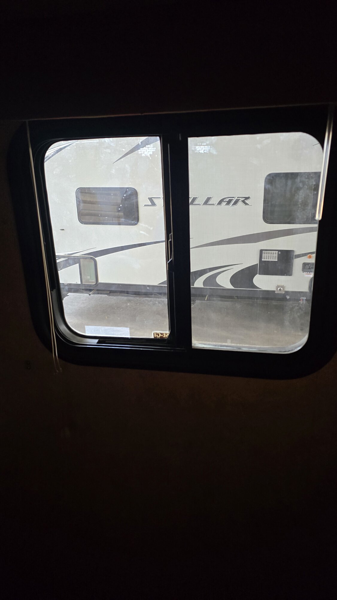 Precision RV Glass LLC Image