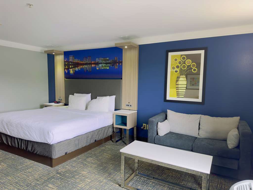 Best Western Plus Glen Allen Inn Image