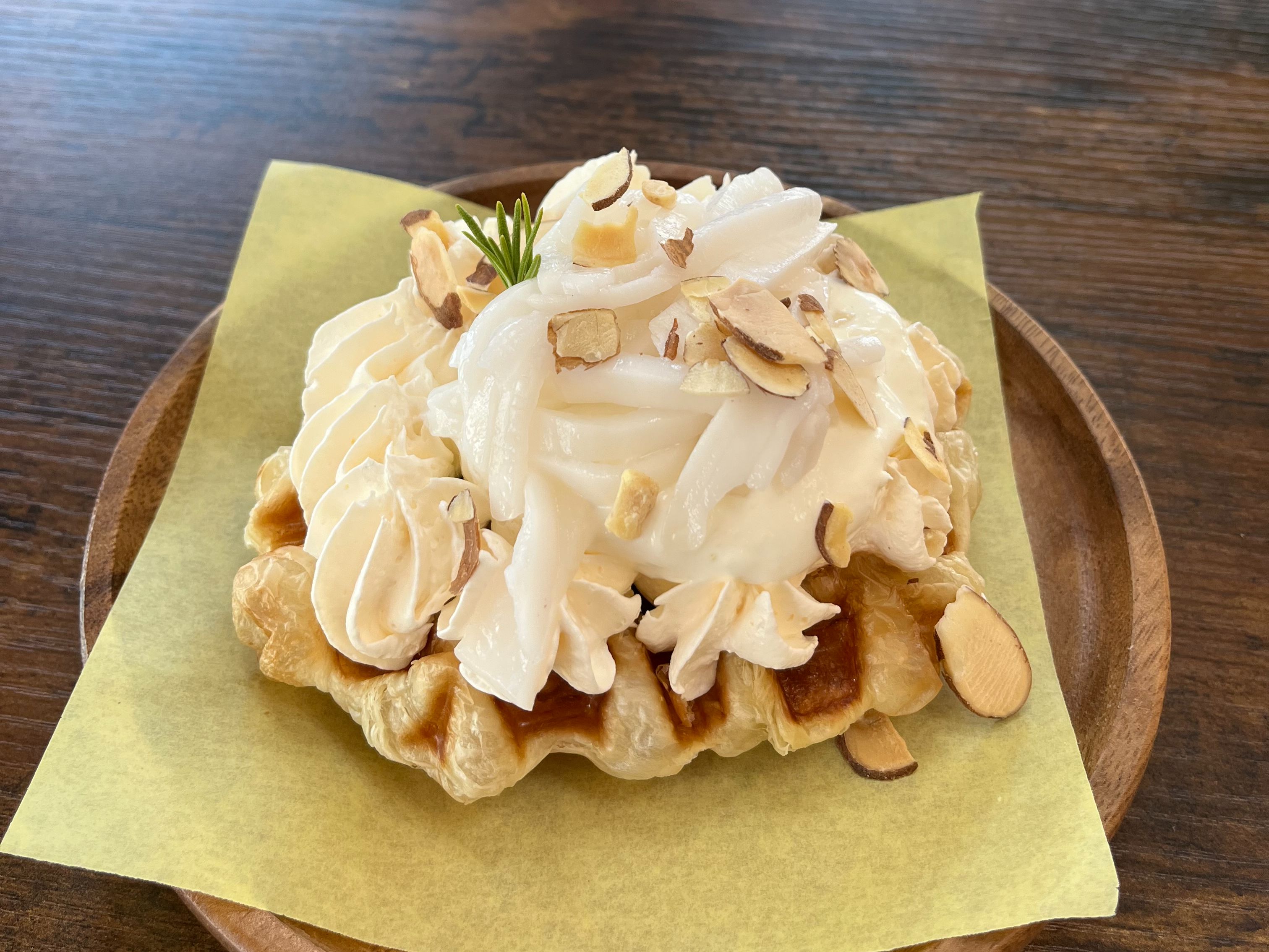 Young Coconut Cream and Almond