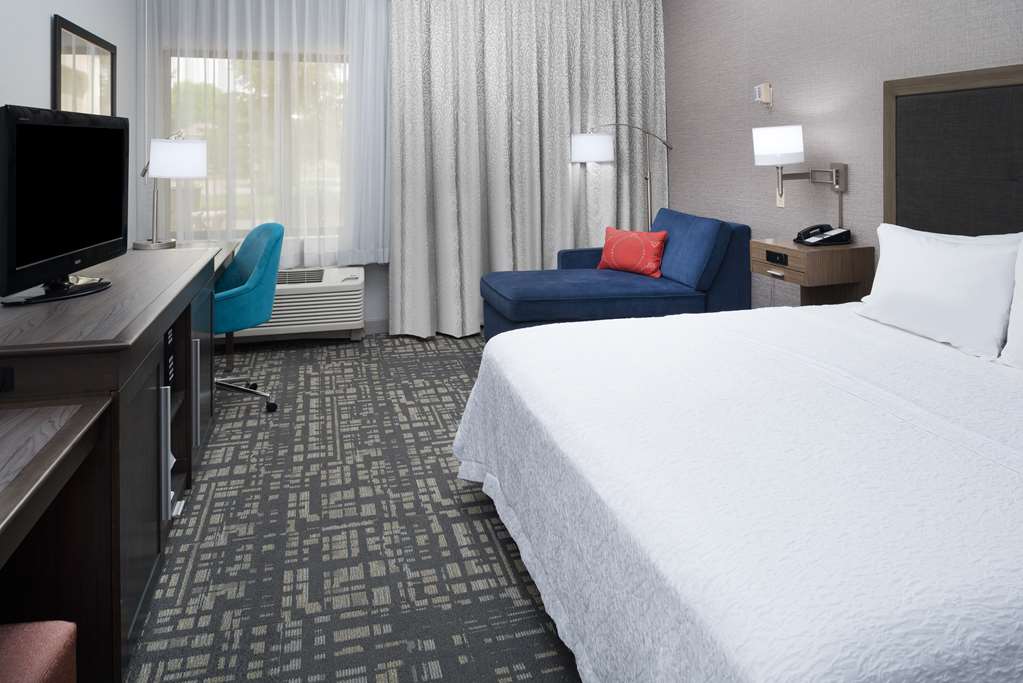 Hampton Inn North Sioux City Image