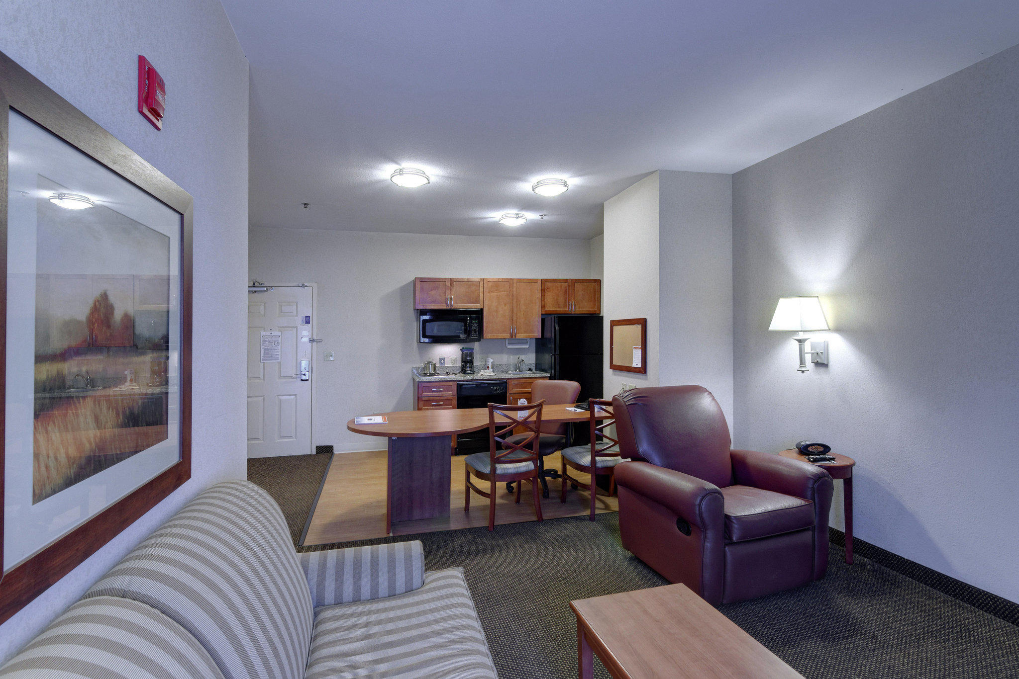 Candlewood Suites Enterprise Photo