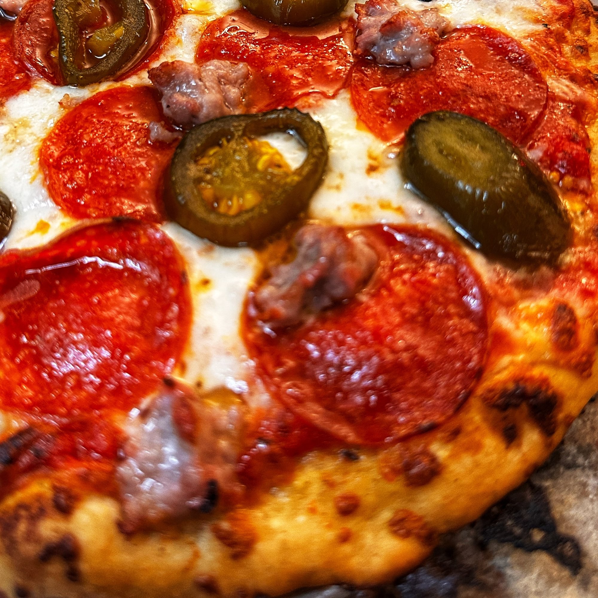 Diavalo's Pig Pizza