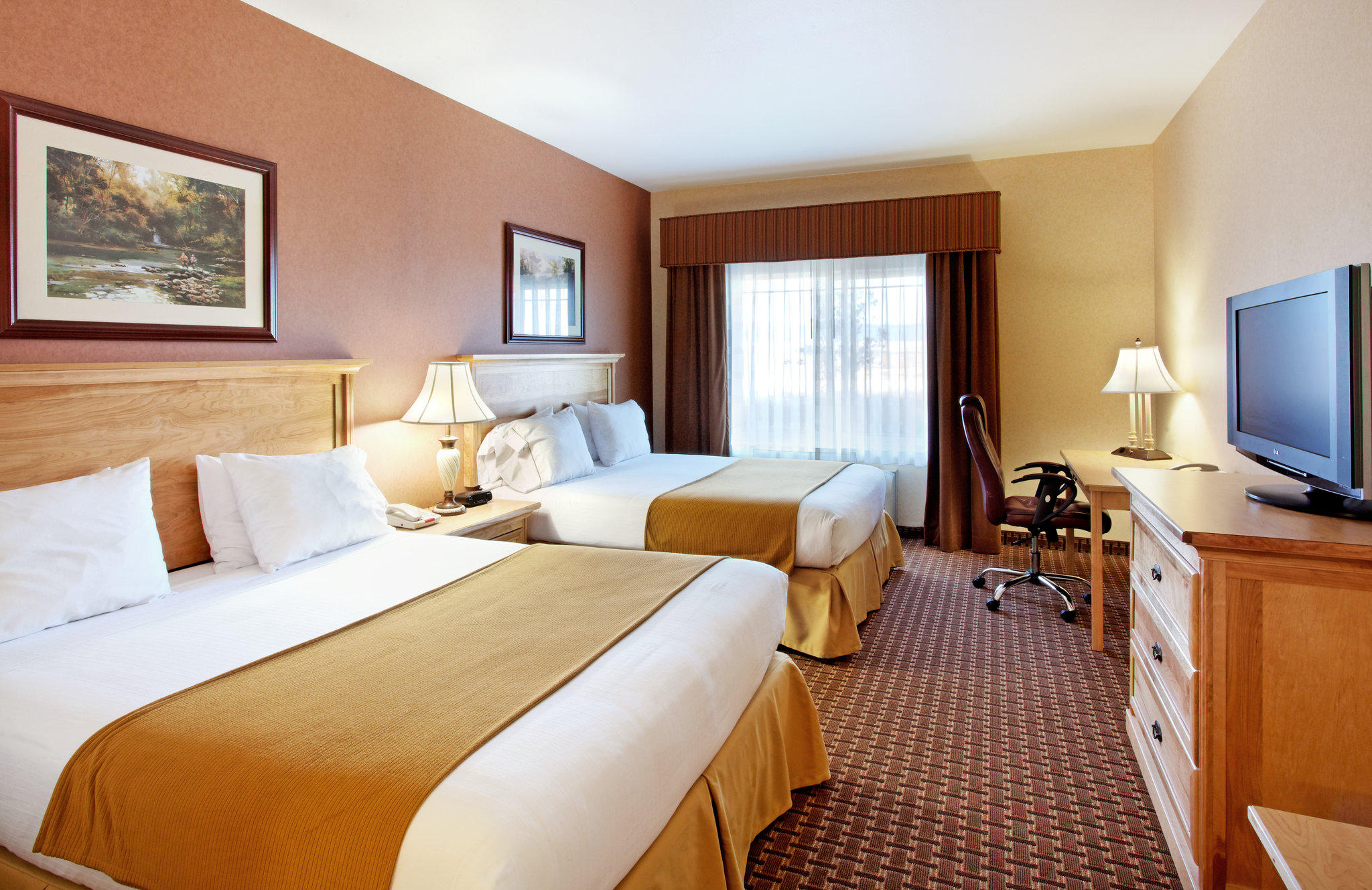 Holiday Inn Express & Suites Kalispell Photo