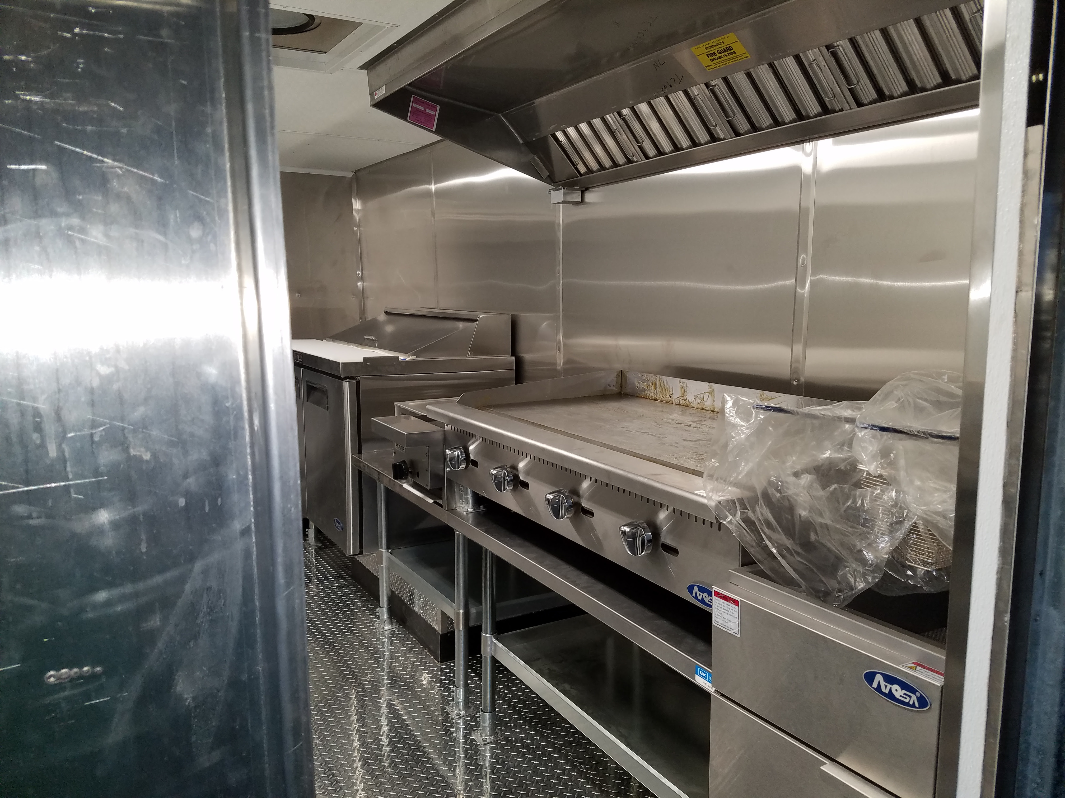 Mile High Custom Food Truck and Concessions Logo