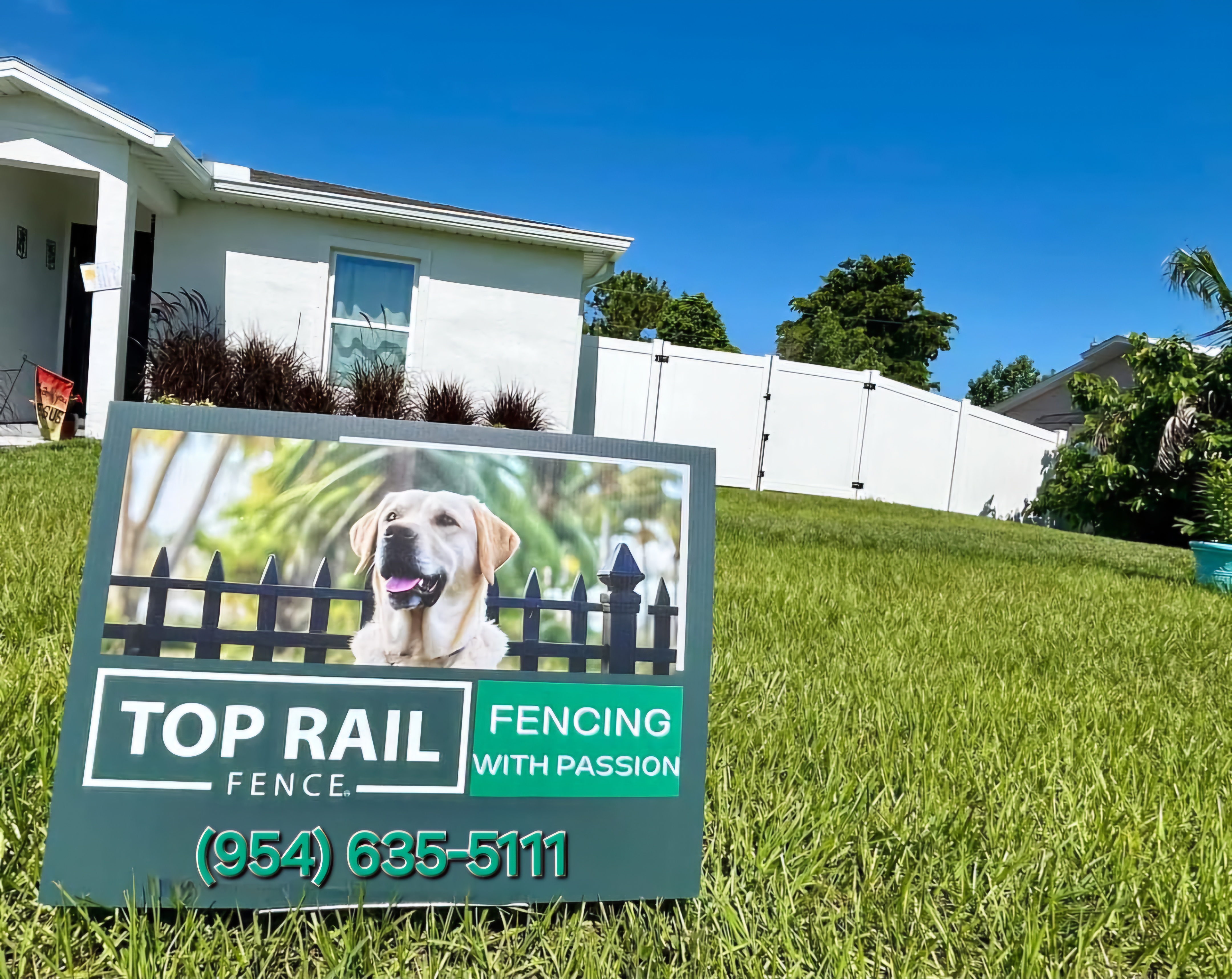 Top Rail Fence Pompano Beach Image