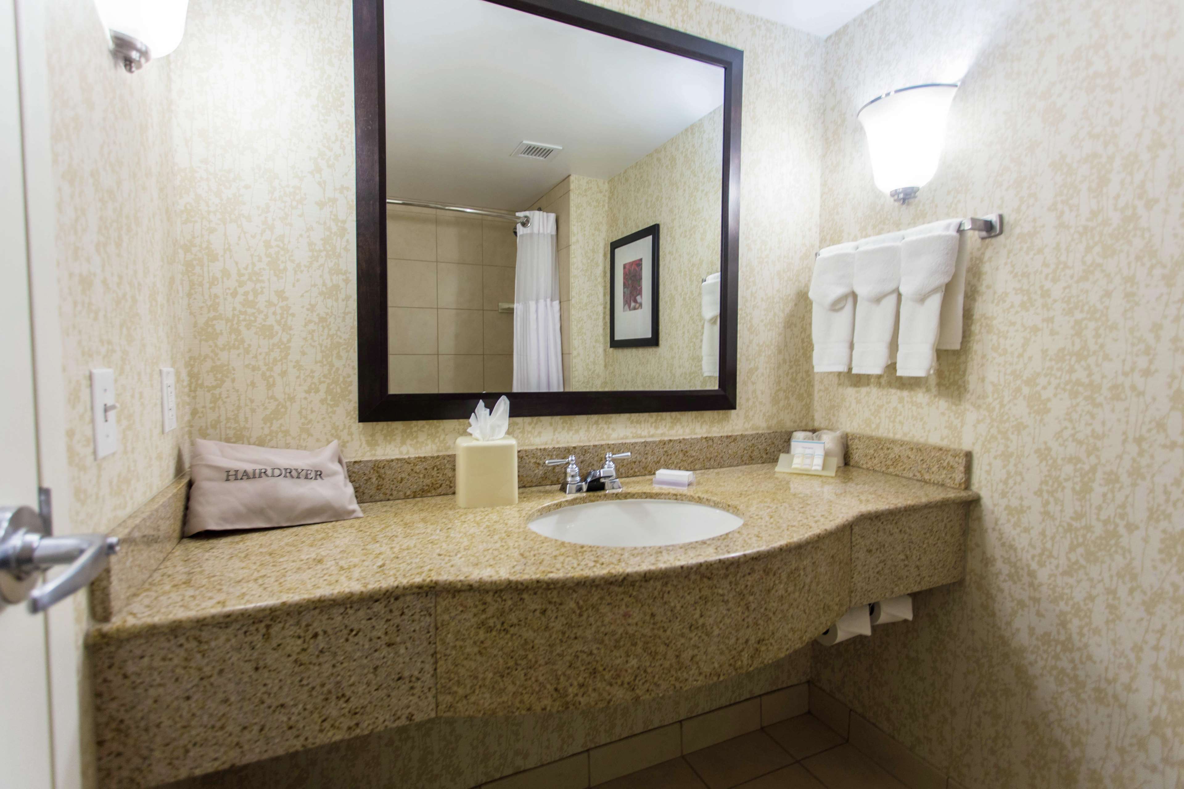 Hilton Garden Inn Providence Airport/Warwick Photo