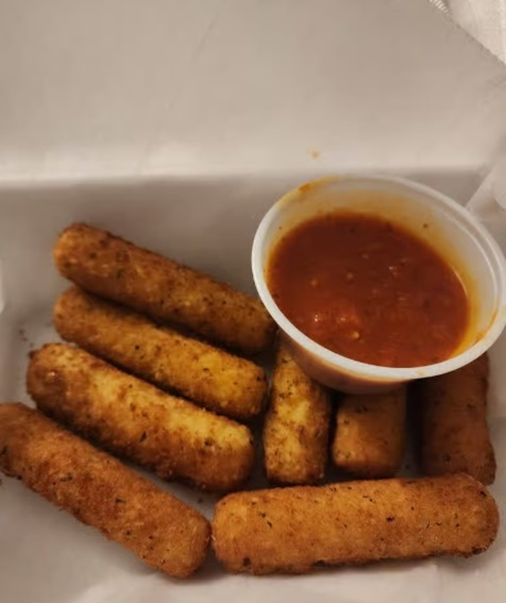 Mozzarella Sticks (8)