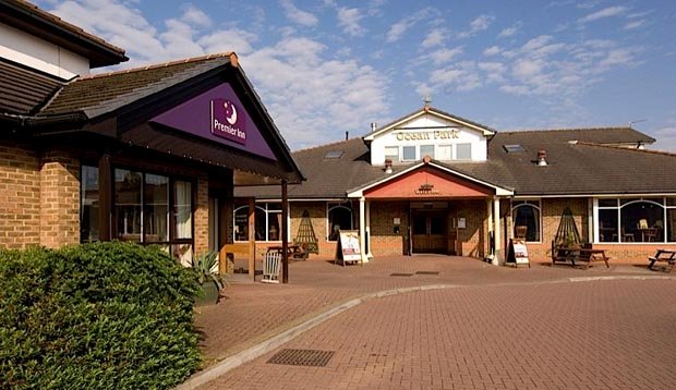 Images Premier Inn Cardiff City South