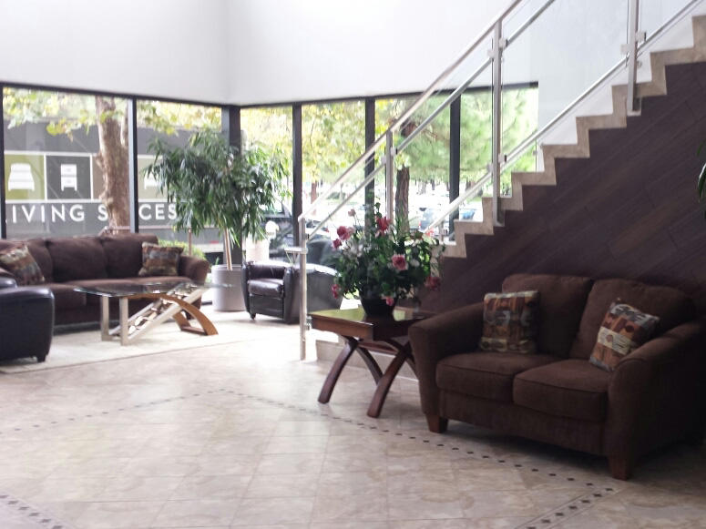 Valencia Executive Plaza Logo